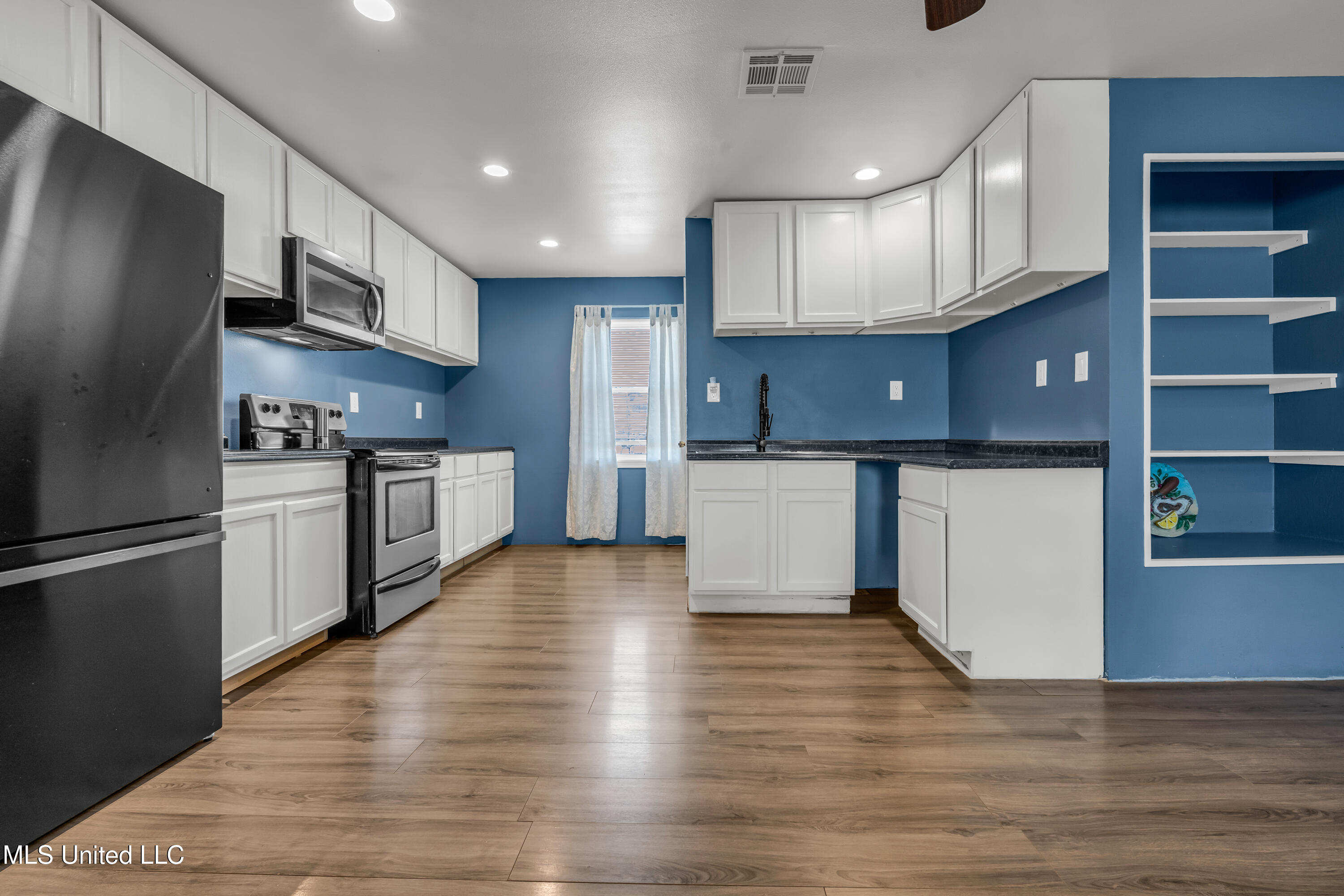 10210 Bayou View Drive