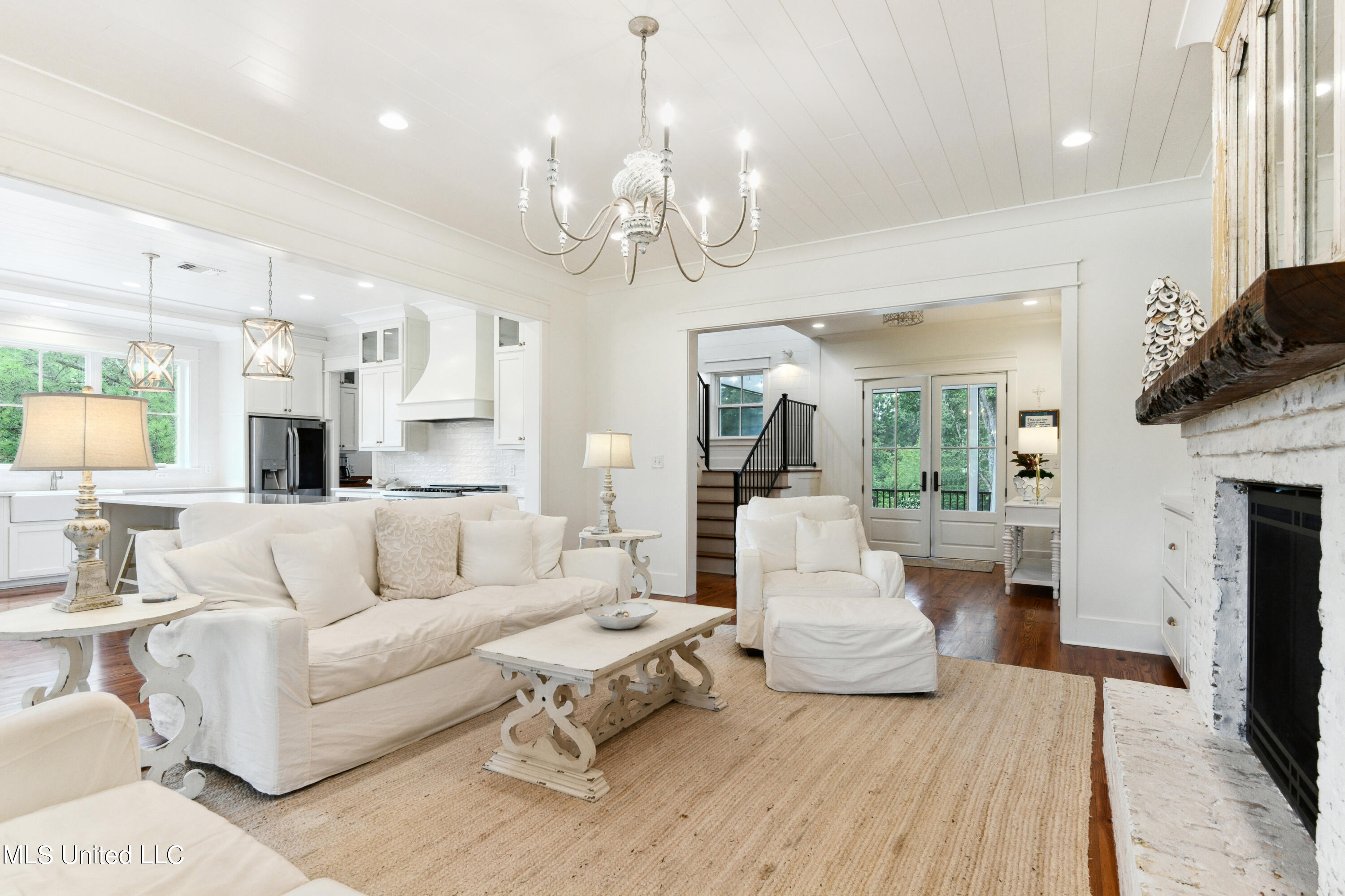 209 Nicholson Avenue