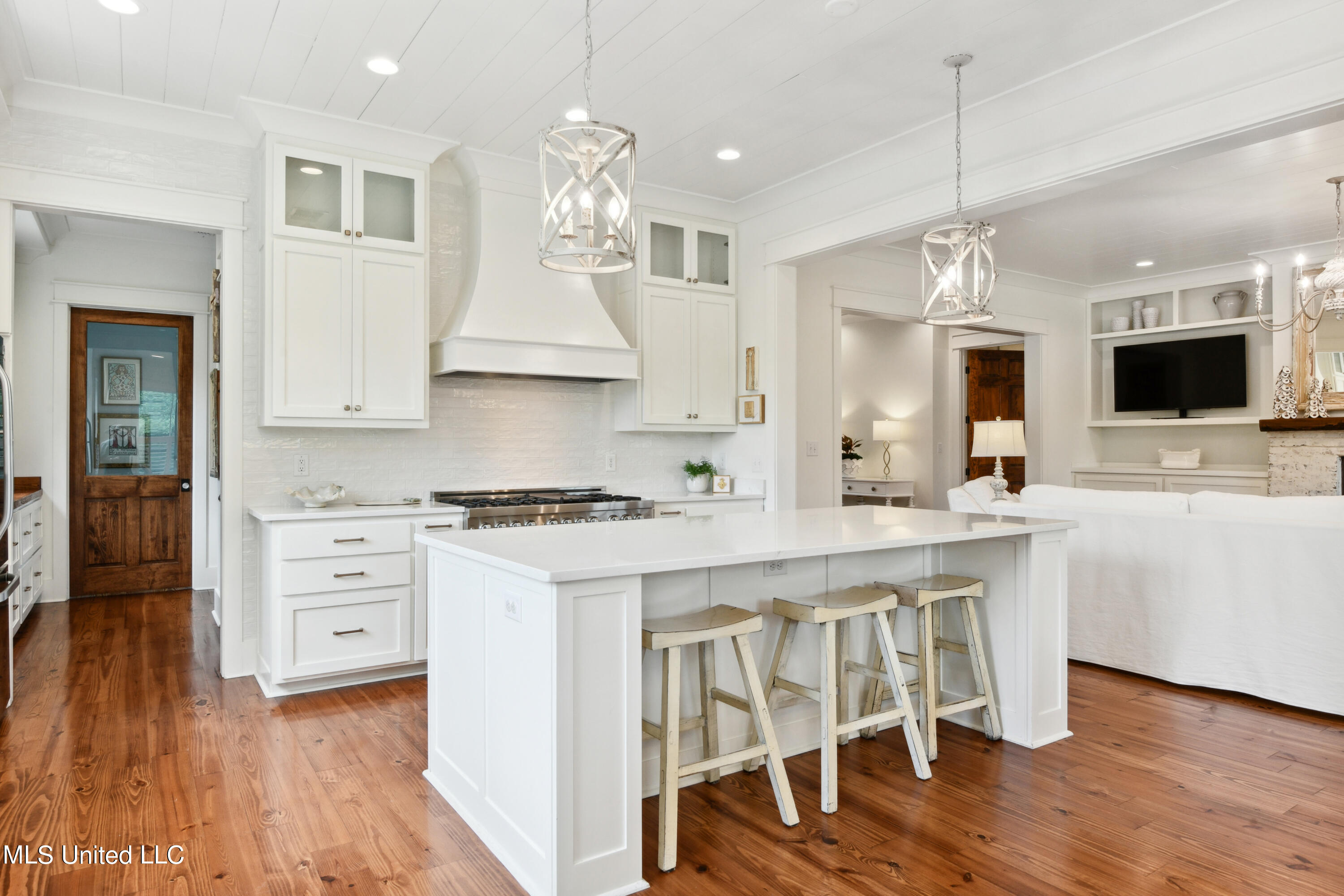 209 Nicholson Avenue