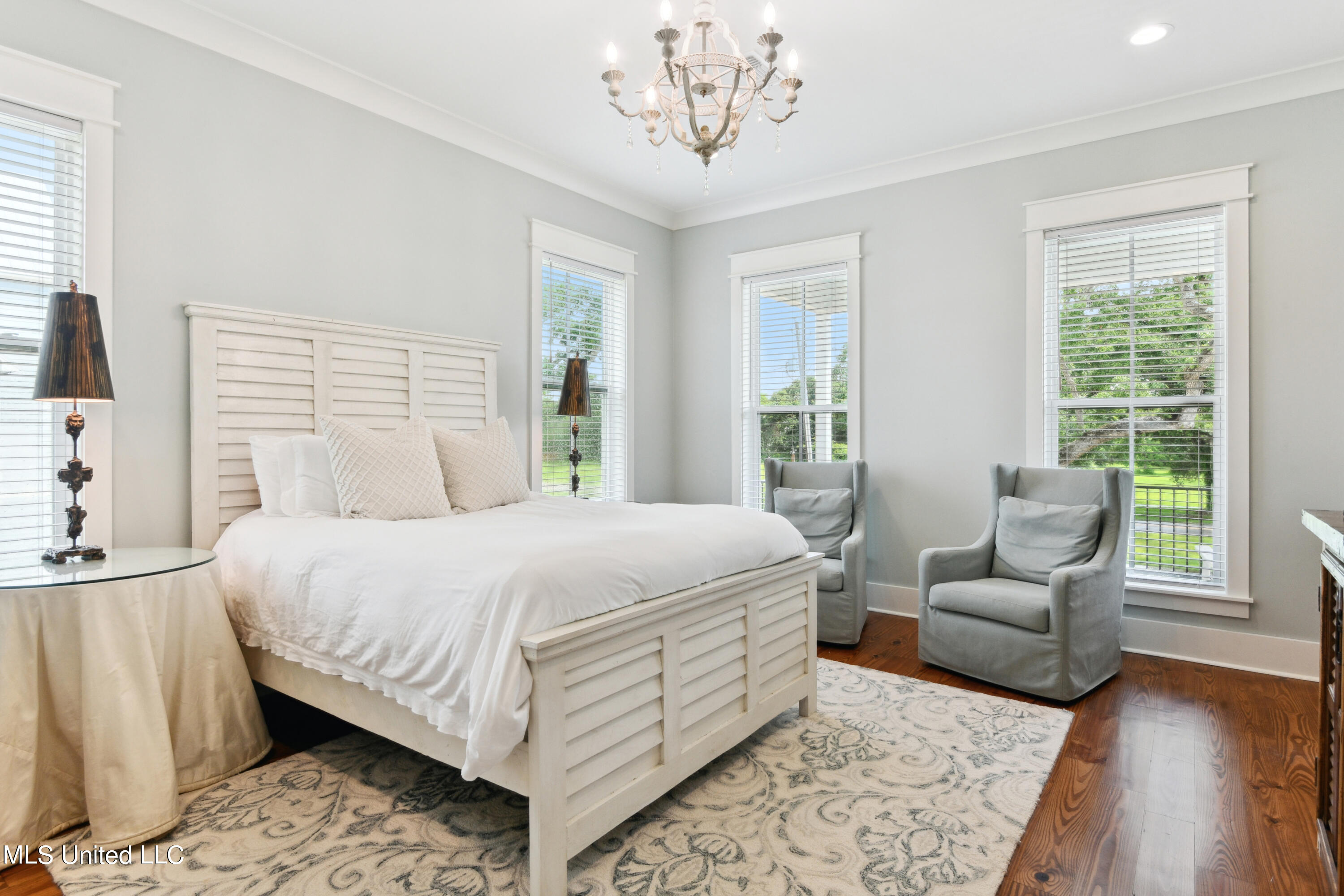 209 Nicholson Avenue