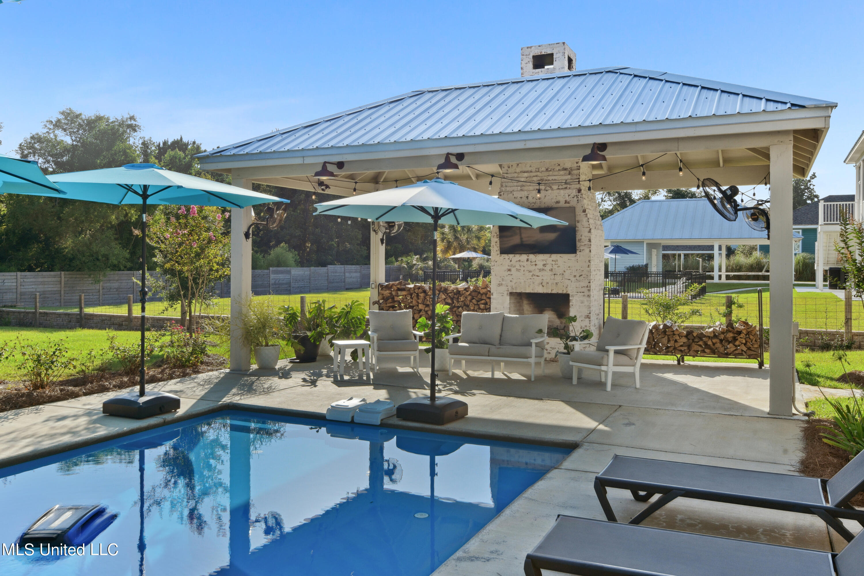 209 Nicholson Avenue