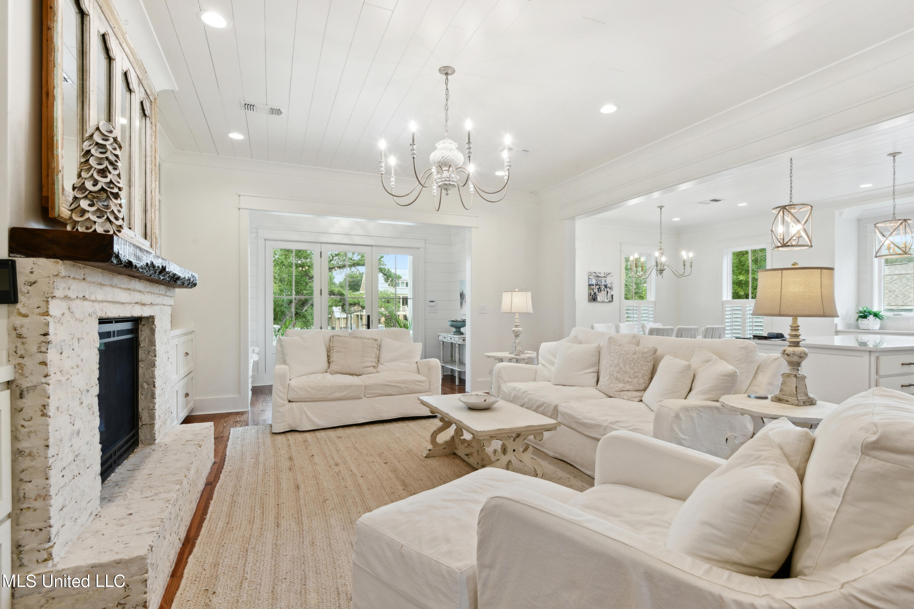 209 Nicholson Avenue