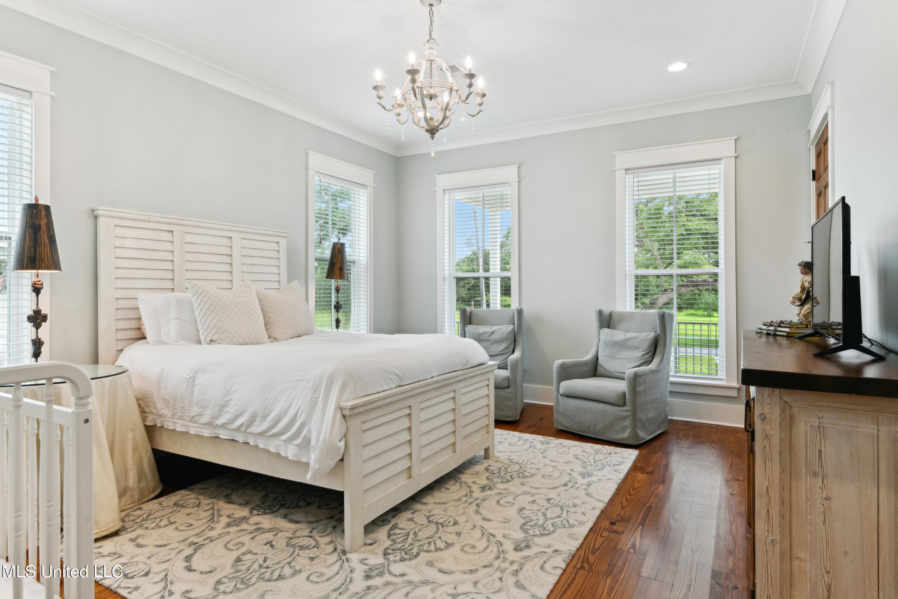 209 Nicholson Avenue