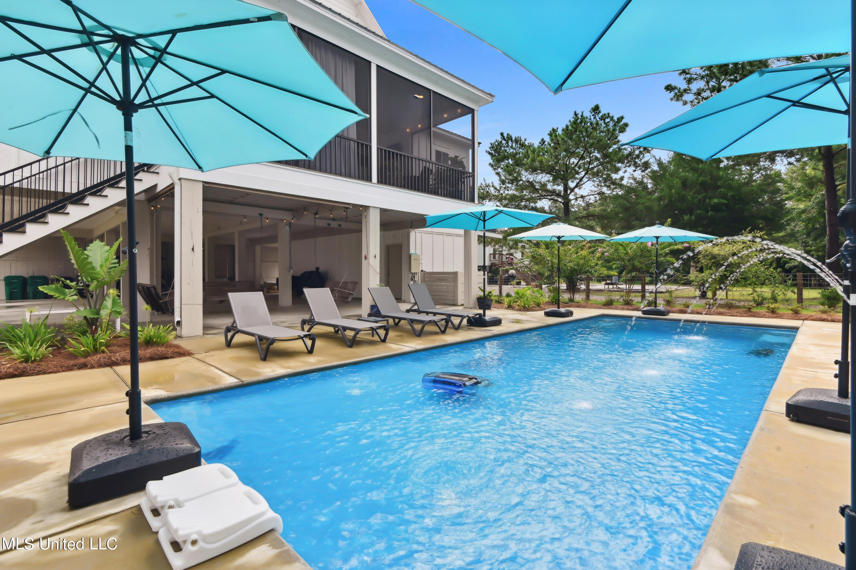 209 Nicholson Avenue