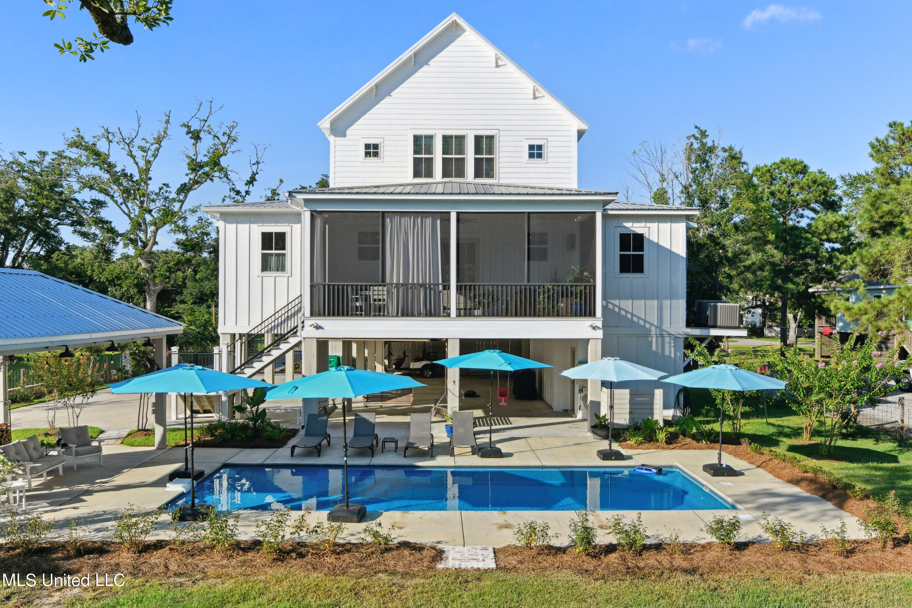 209 Nicholson Avenue