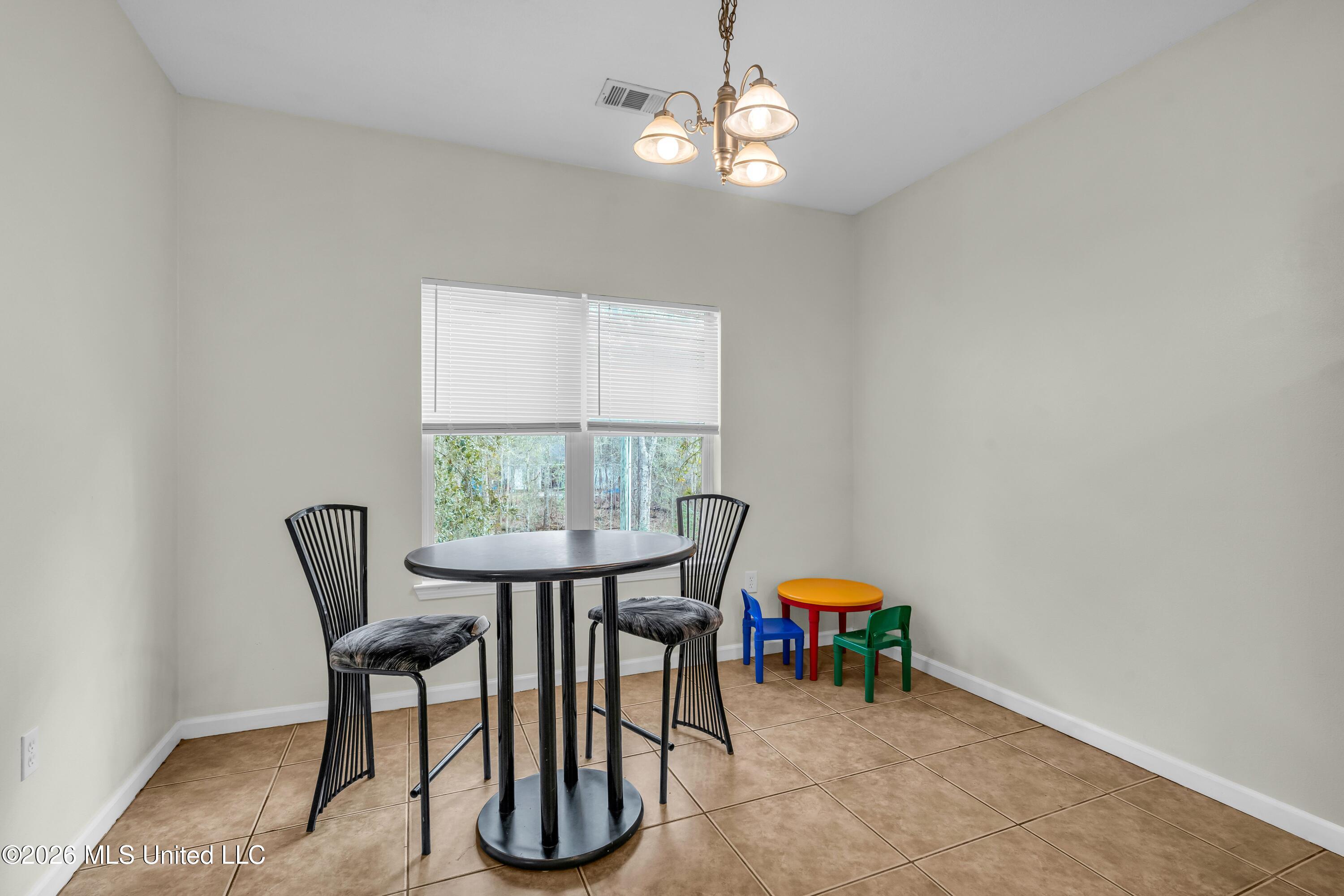 6062 E Benton Street