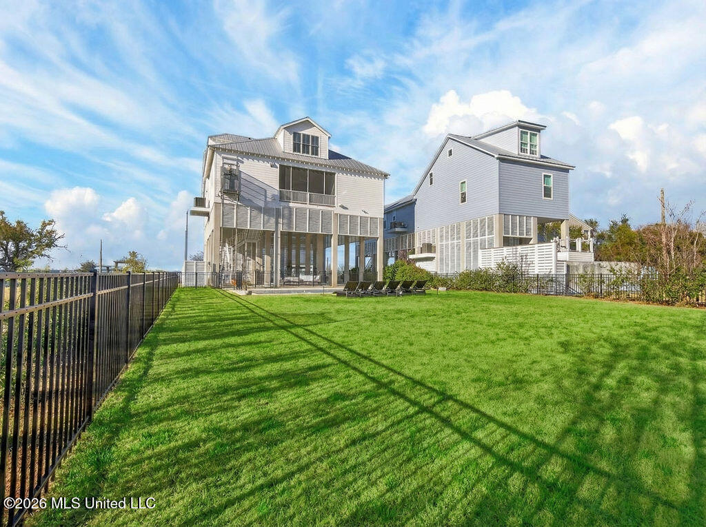 1532 N Beach Boulevard