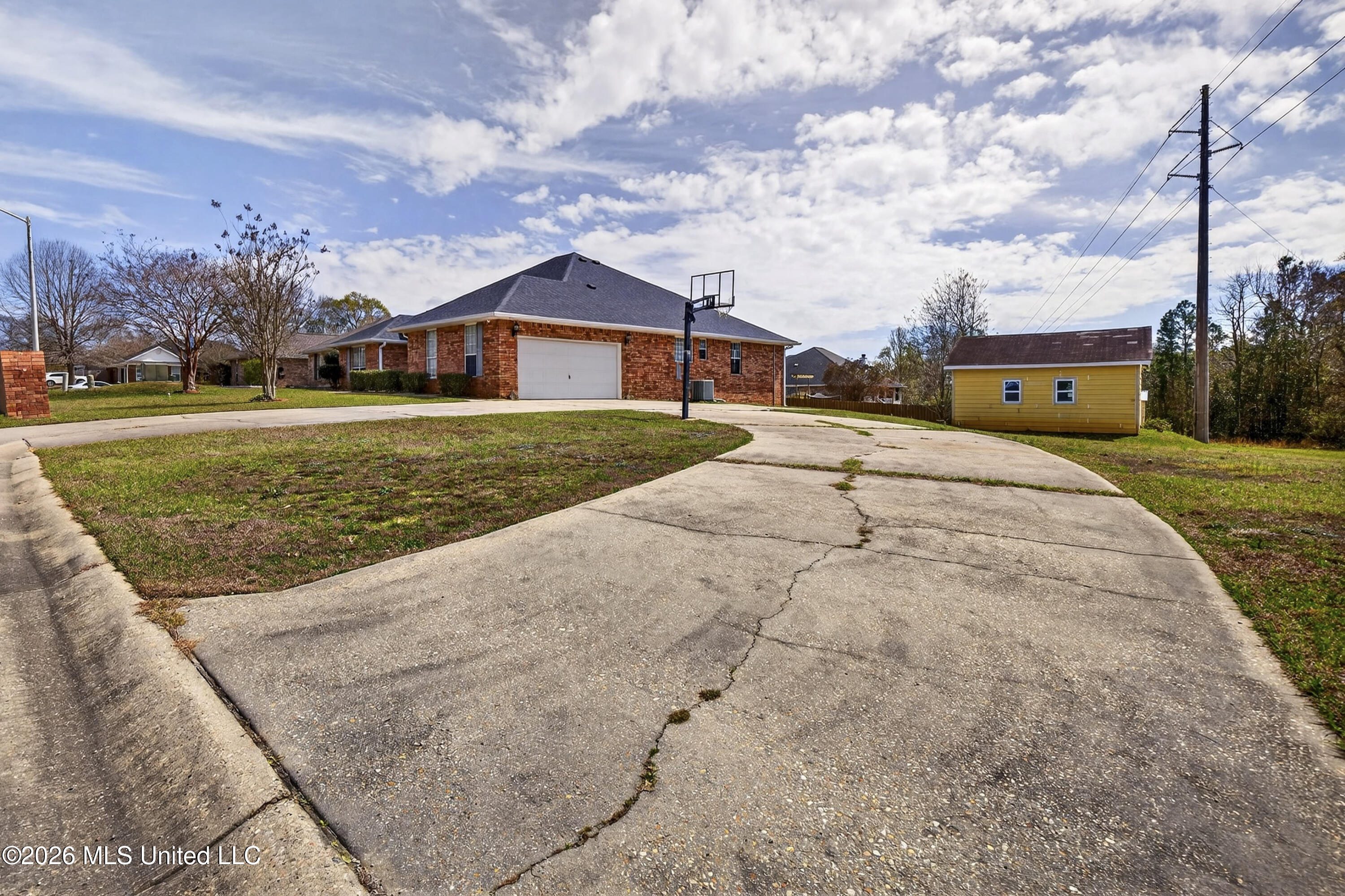 11589 Magnolia Estates Lane