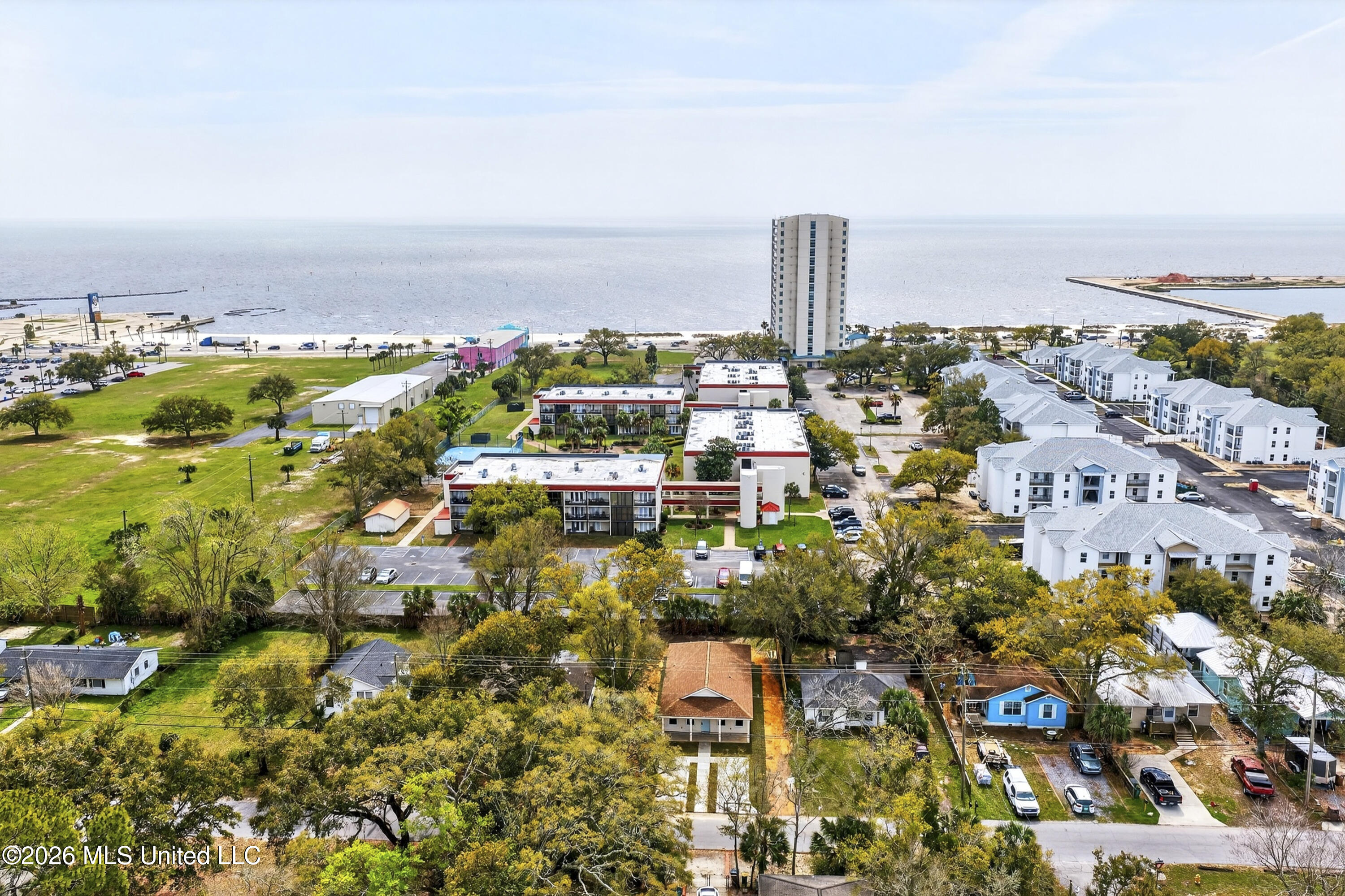 2041 Southern Avenue