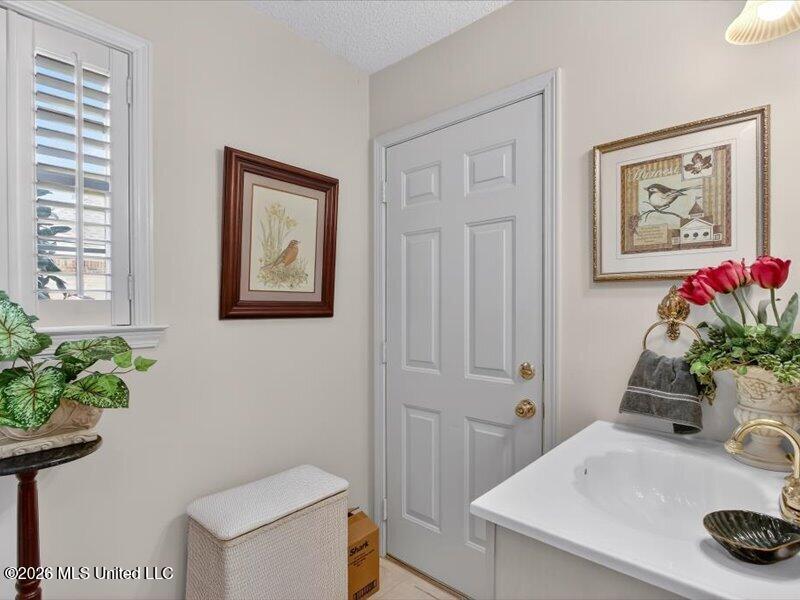 5451 Kaiki Drive