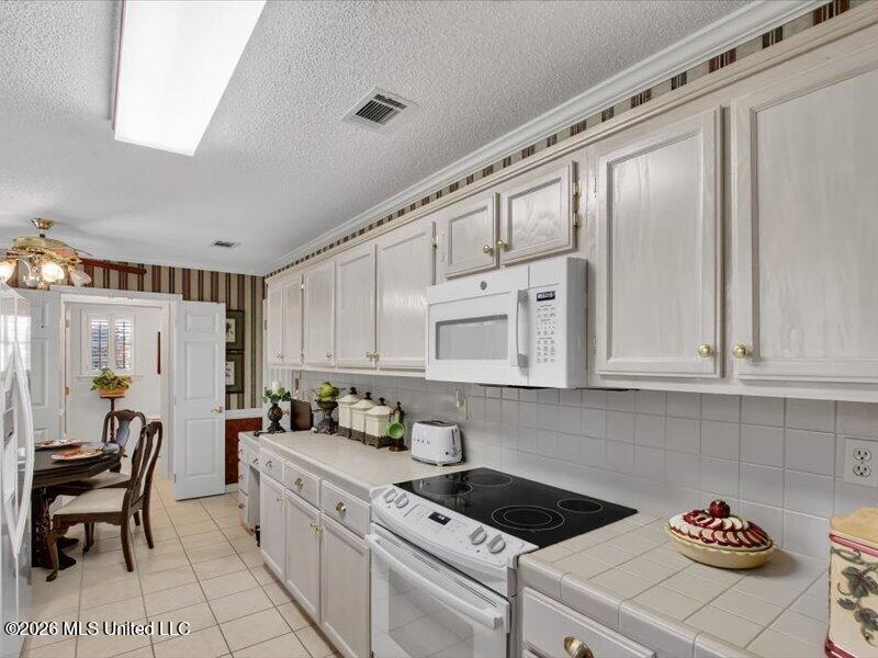 5451 Kaiki Drive