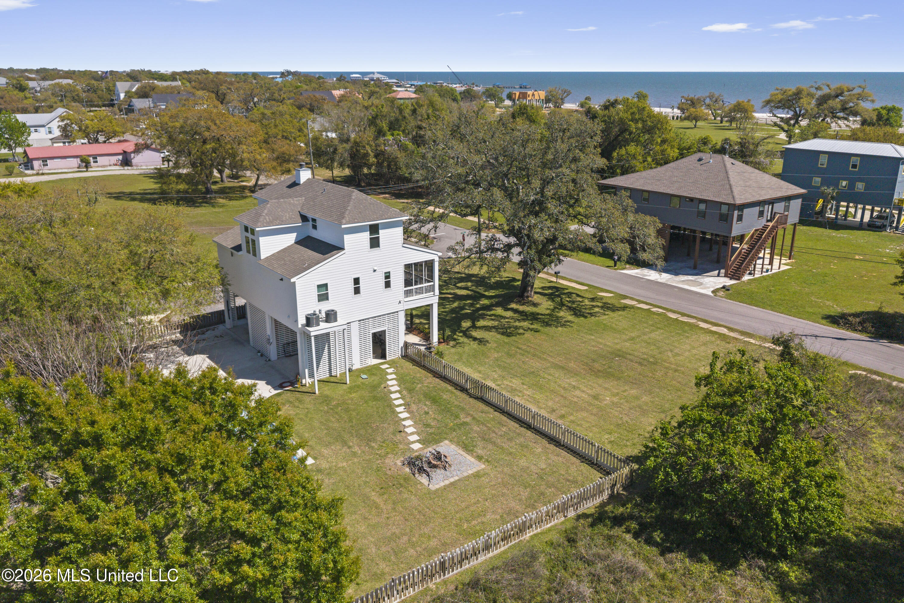 500 Saint Louis Street