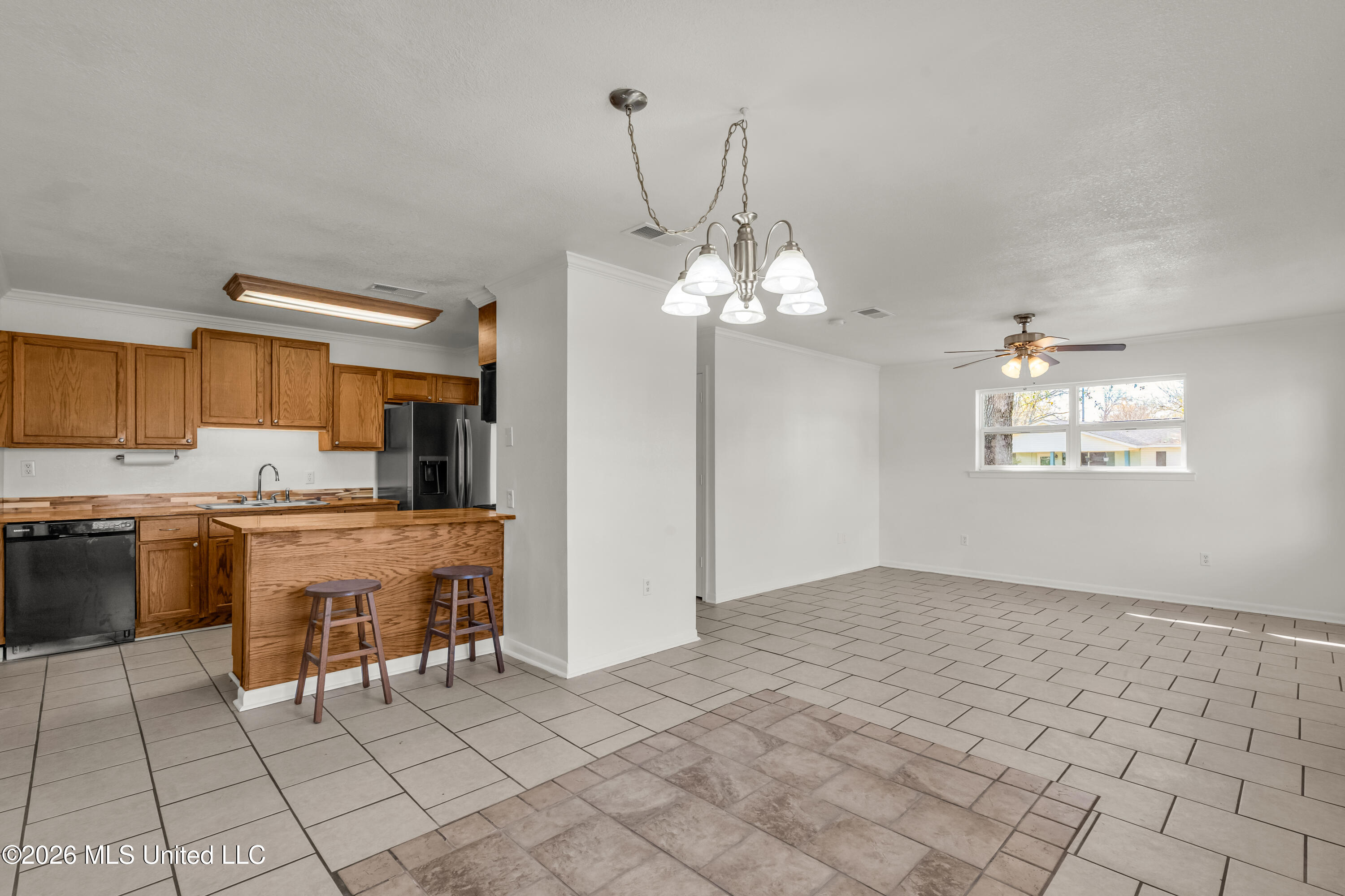 706 Spanish Acres Drive