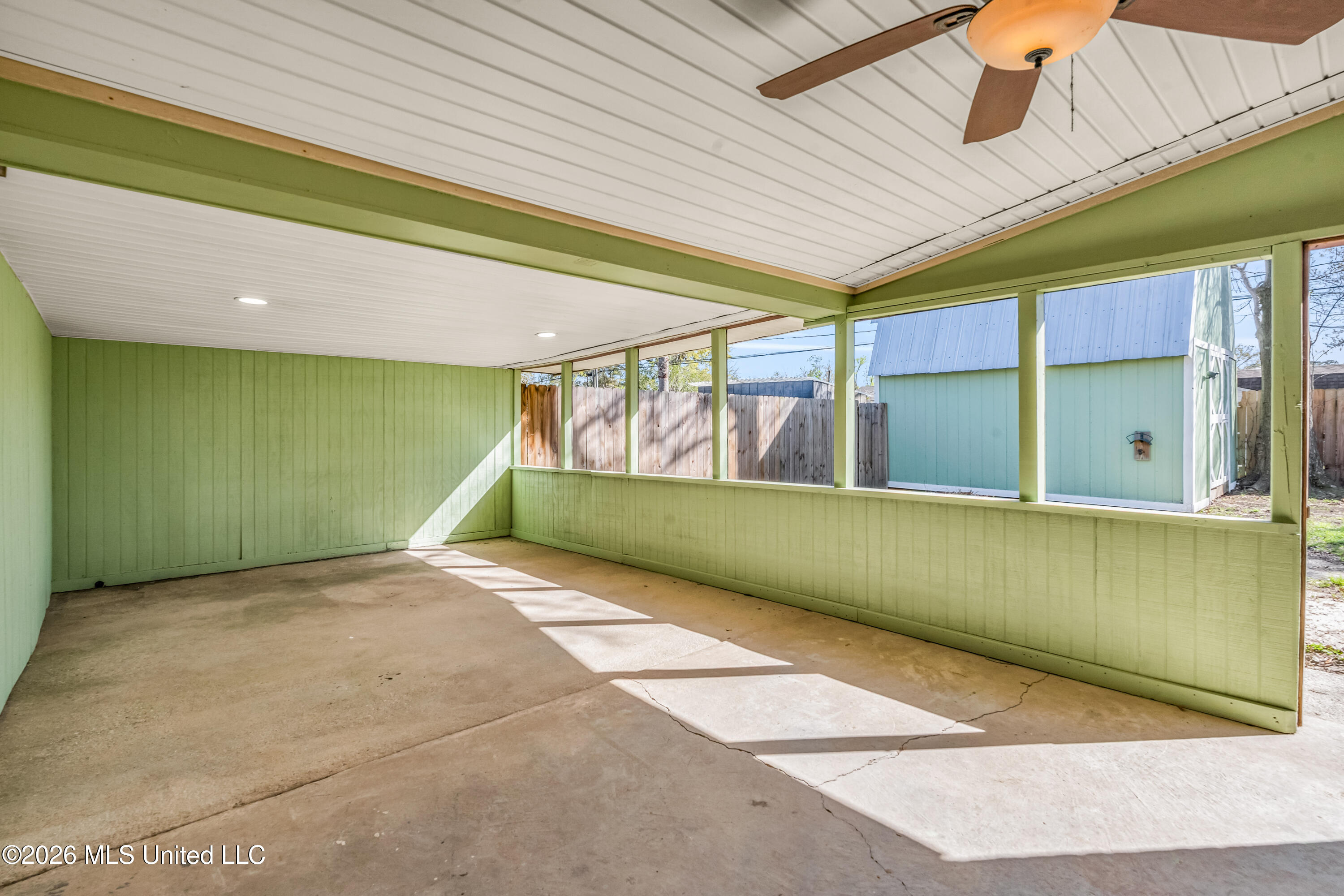 706 Spanish Acres Drive