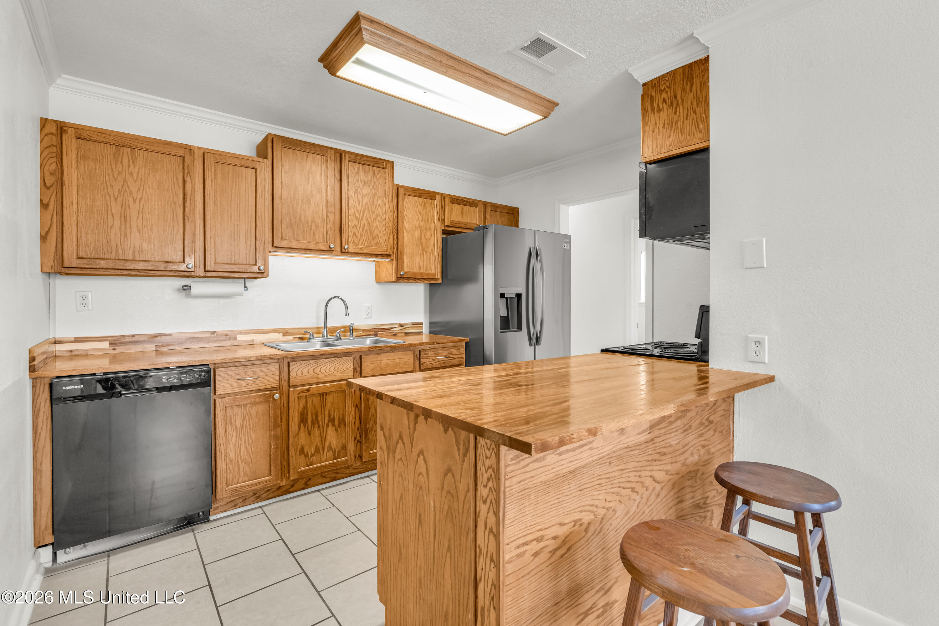 706 Spanish Acres Drive