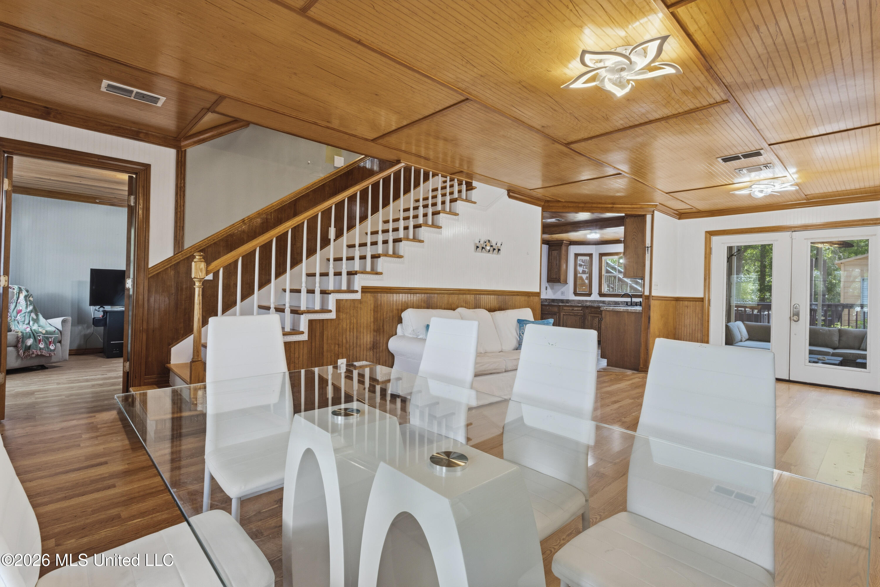 7090 Meadow Dale Street