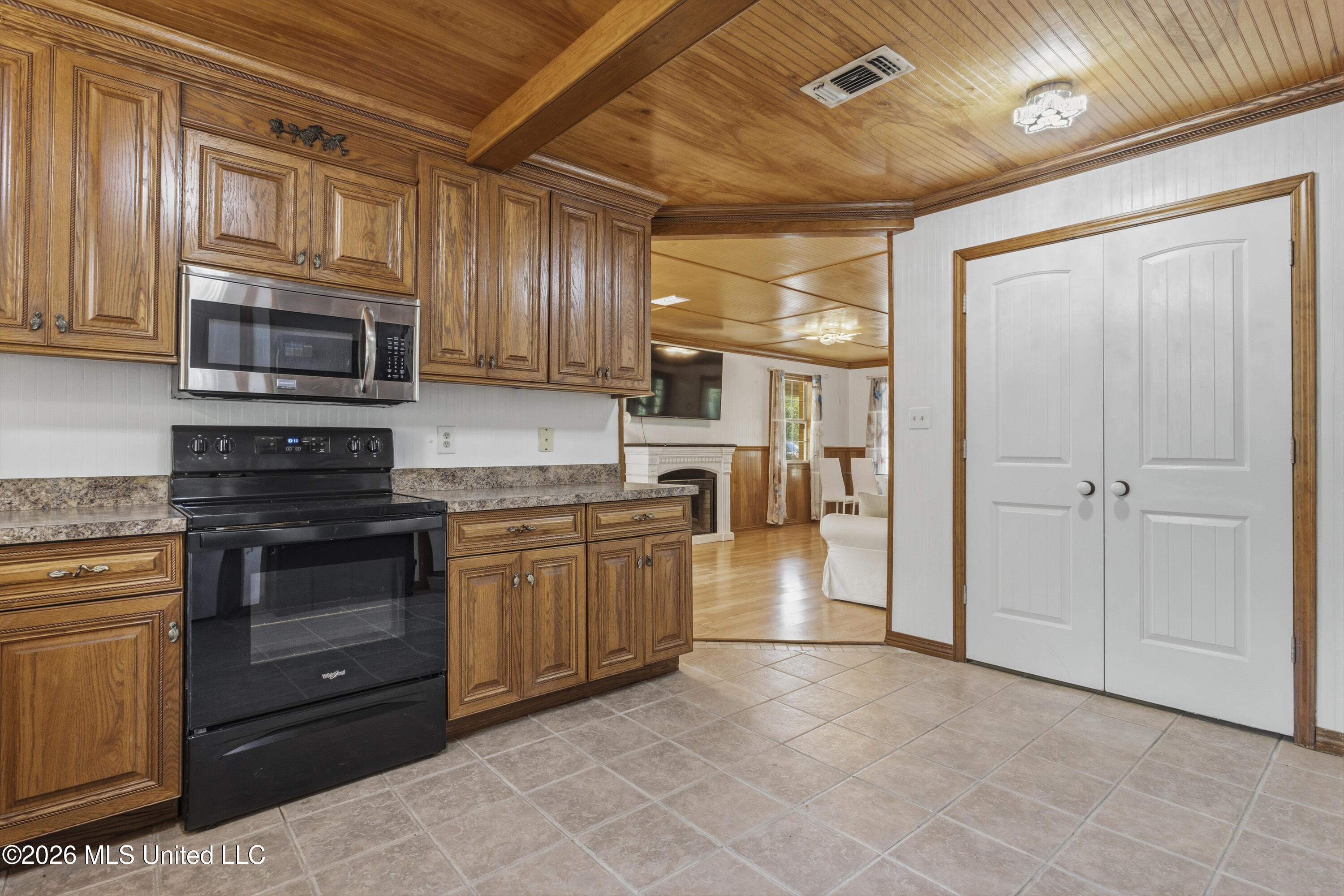 7090 Meadow Dale Street