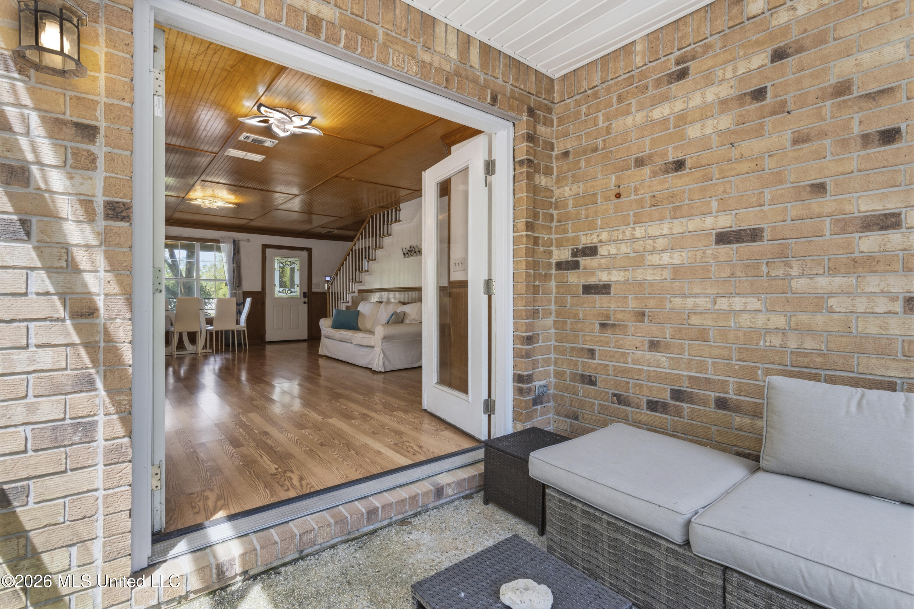 7090 Meadow Dale Street