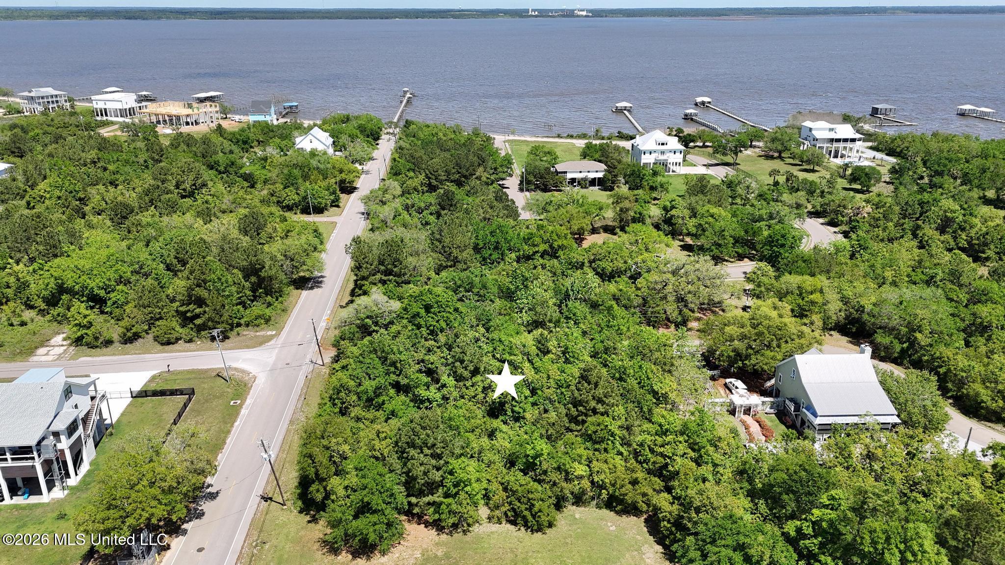1411 Fox Drive