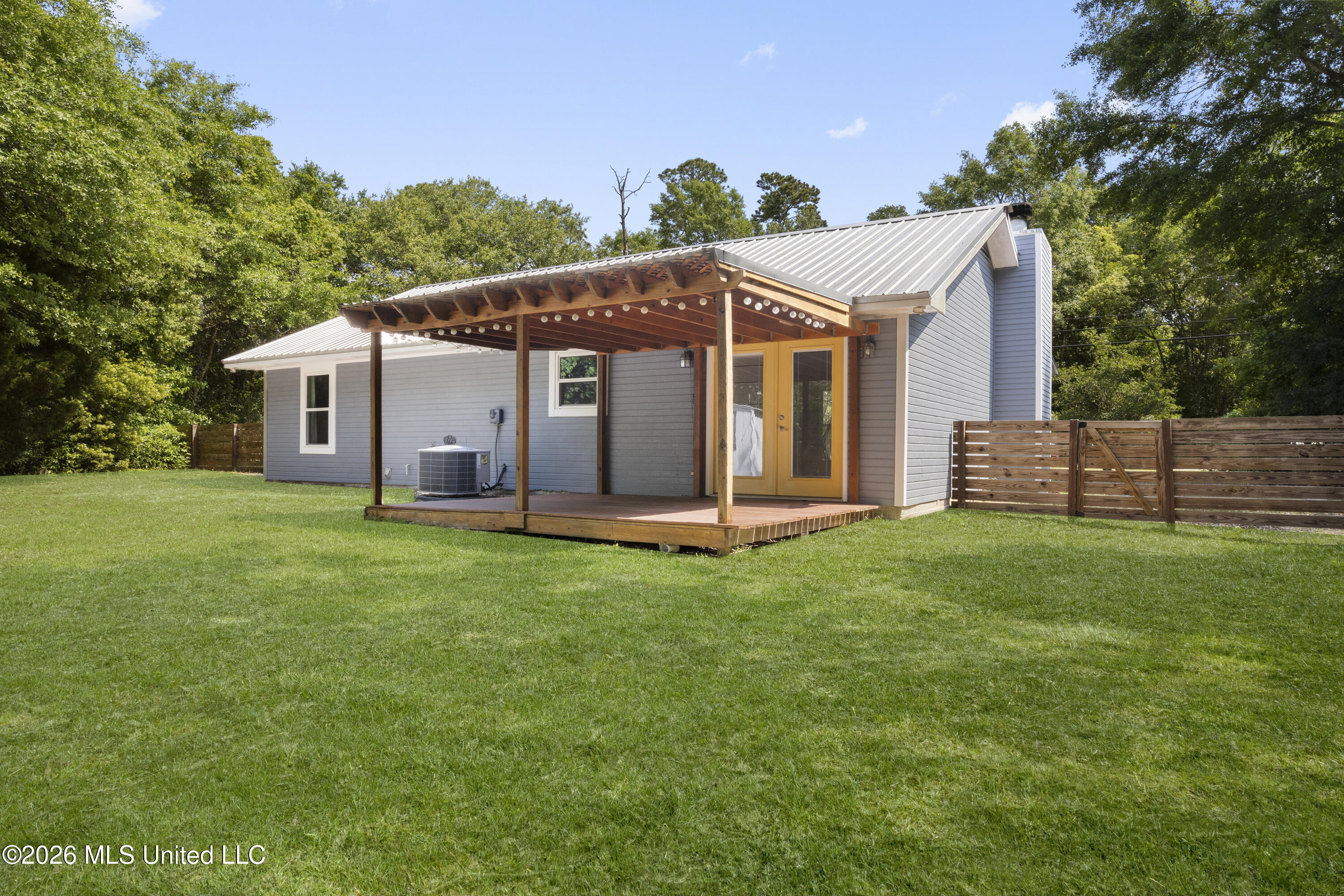 721 Nicholson Avenue