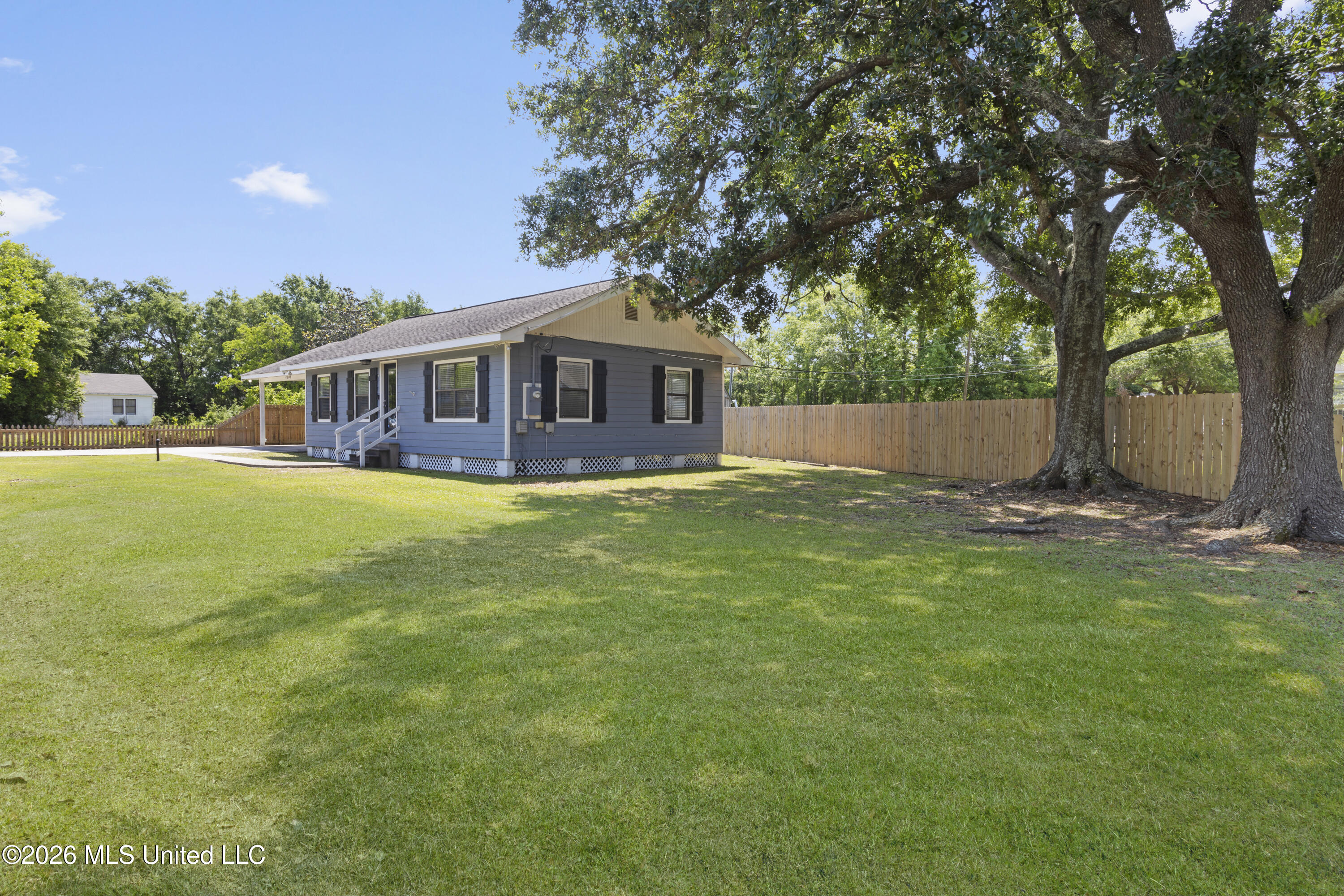 956 Old Spanish Trail