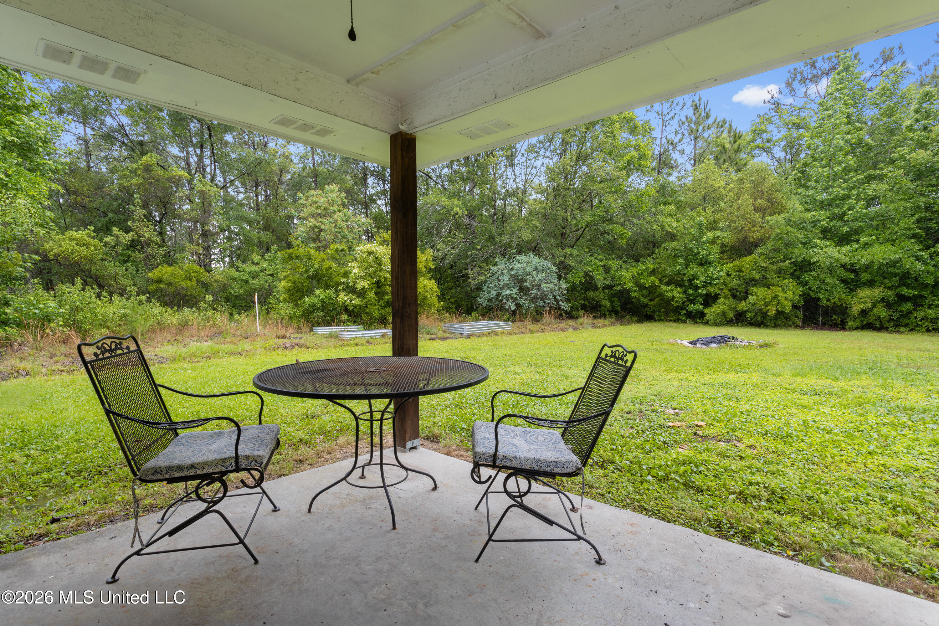 15380 Three Rivers Road