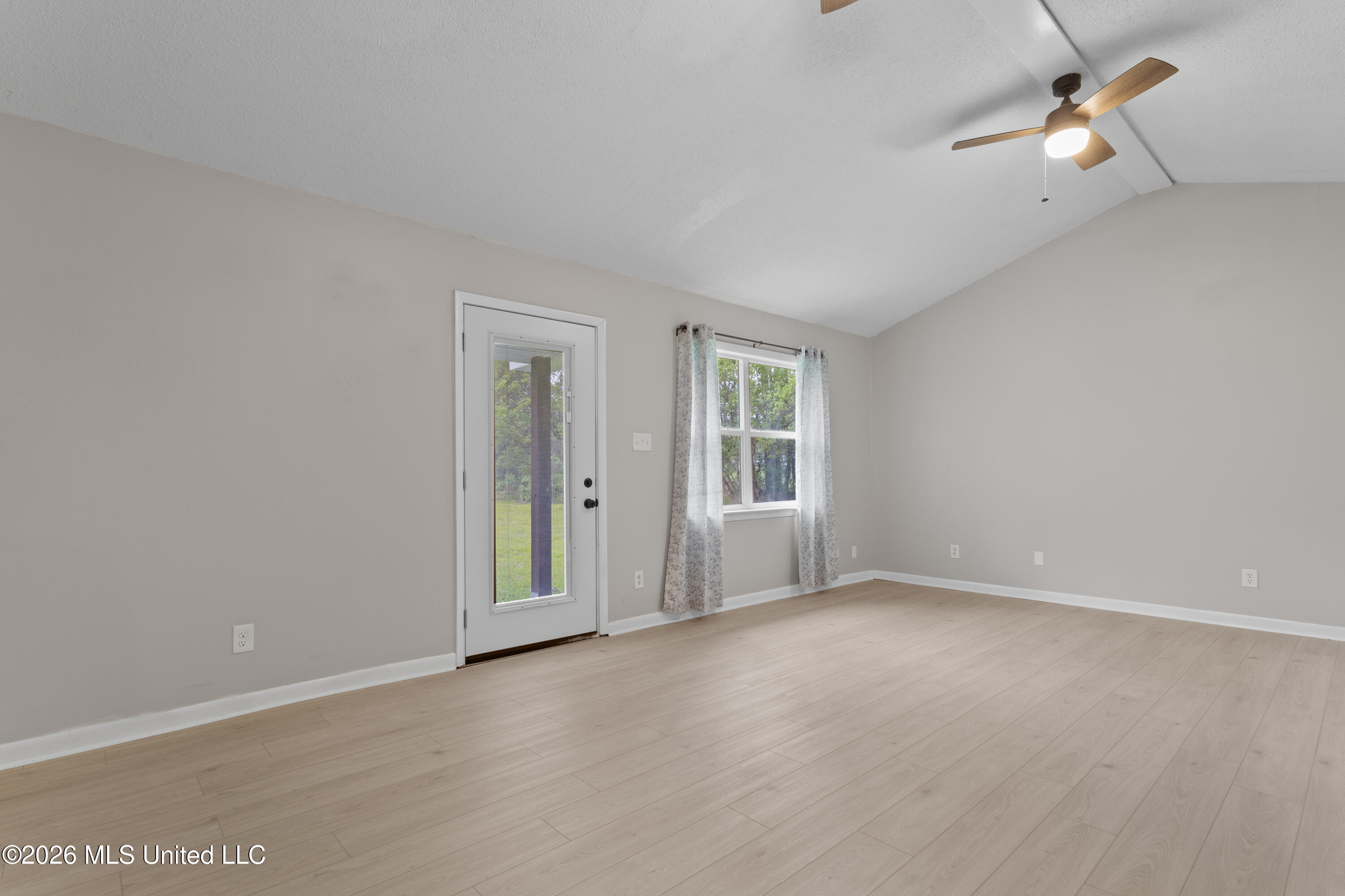 15380 Three Rivers Road