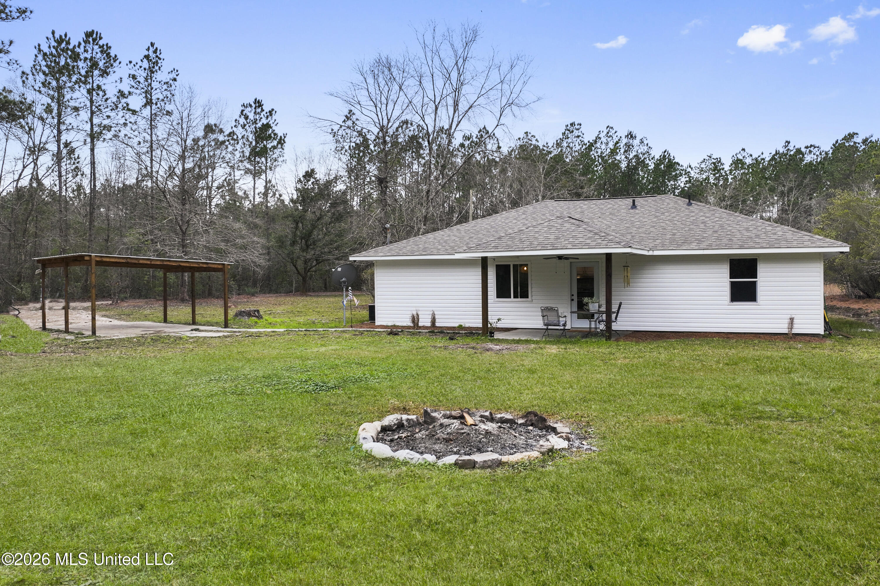 15380 Three Rivers Road