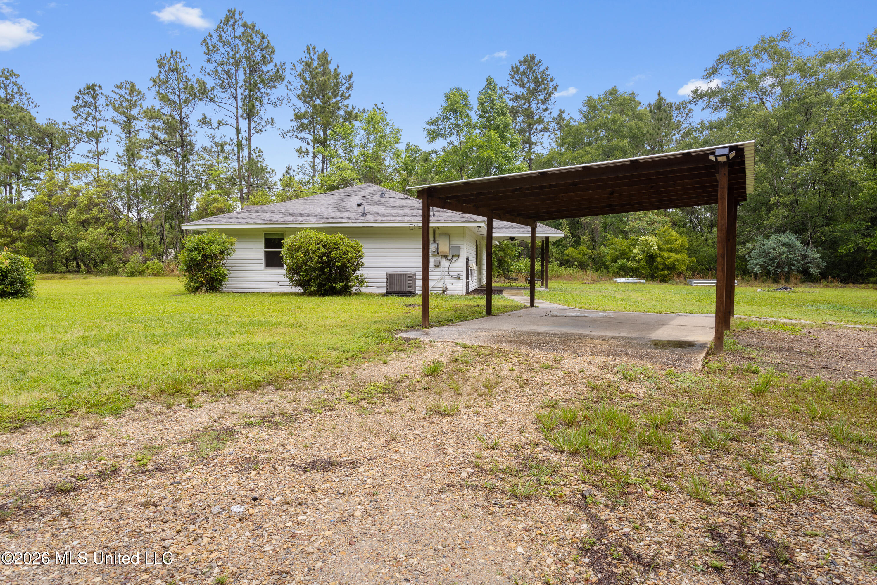 15380 Three Rivers Road