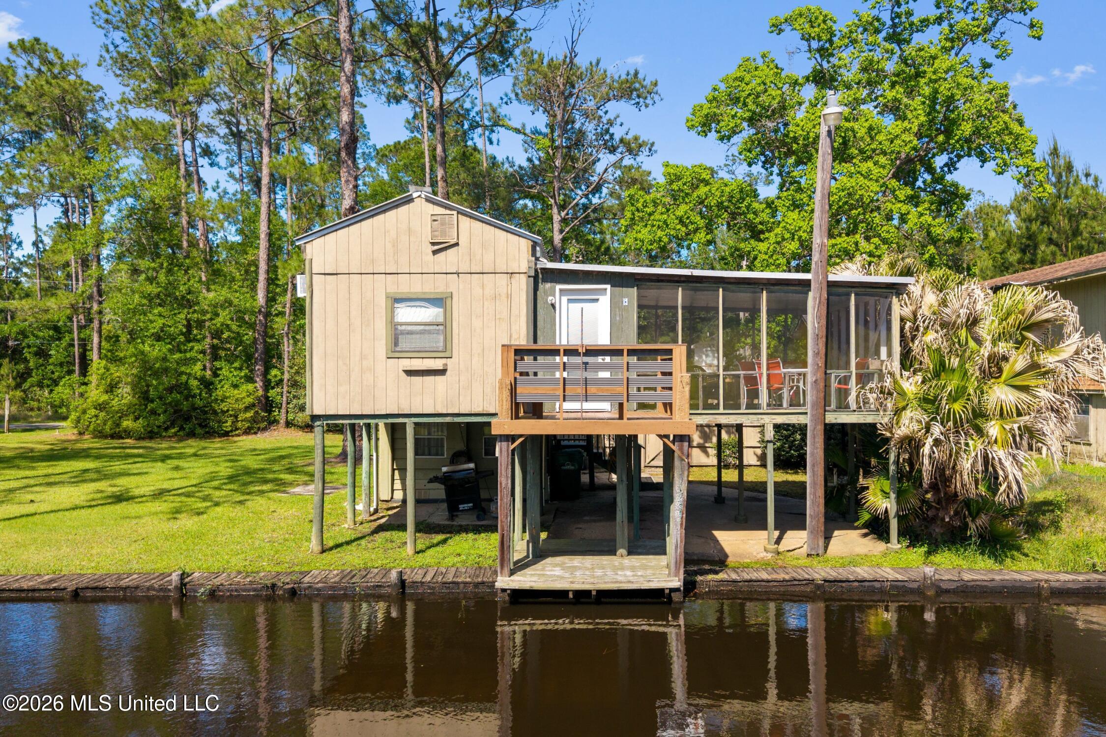 10091 River Drive