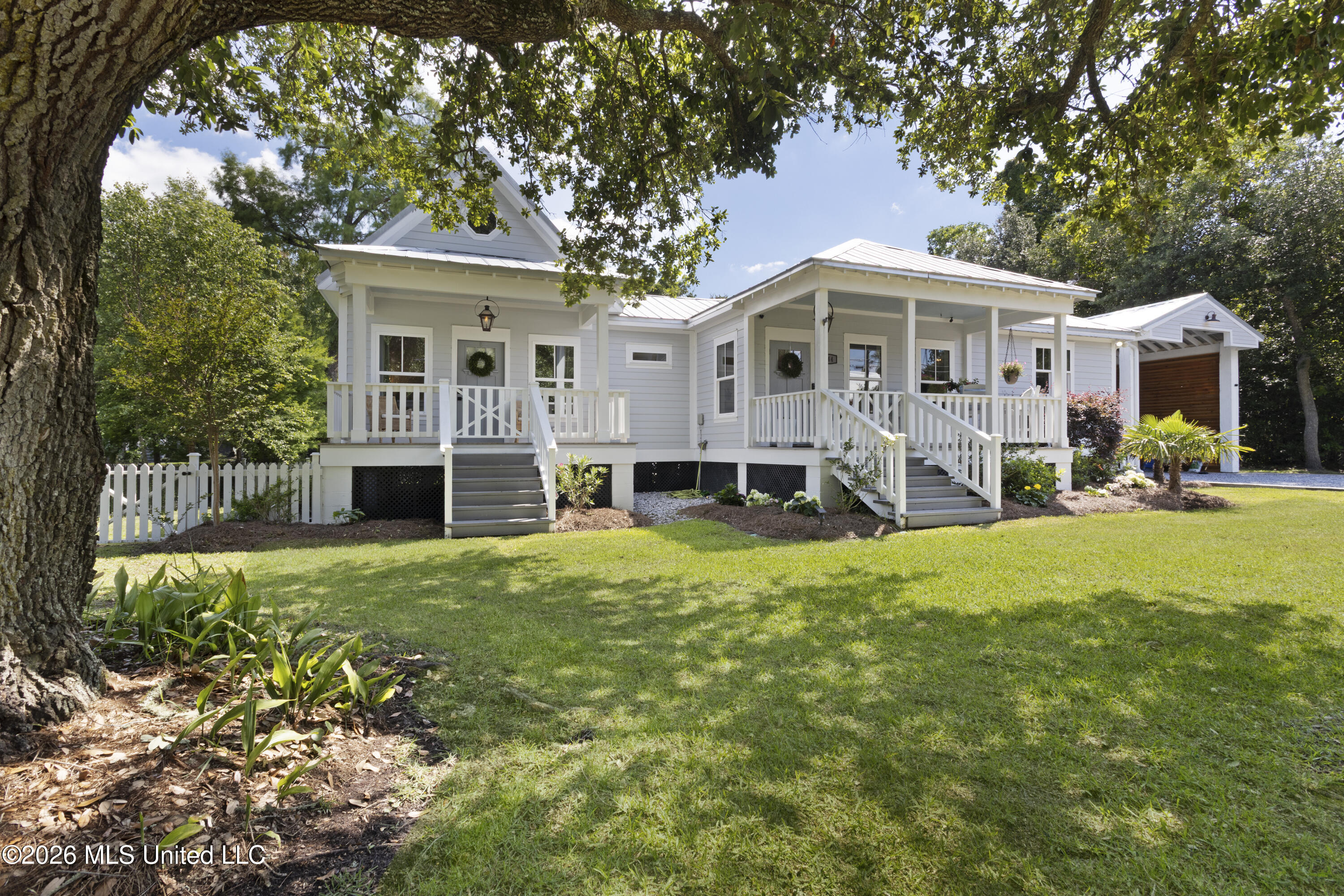 144 Saint Charles Street