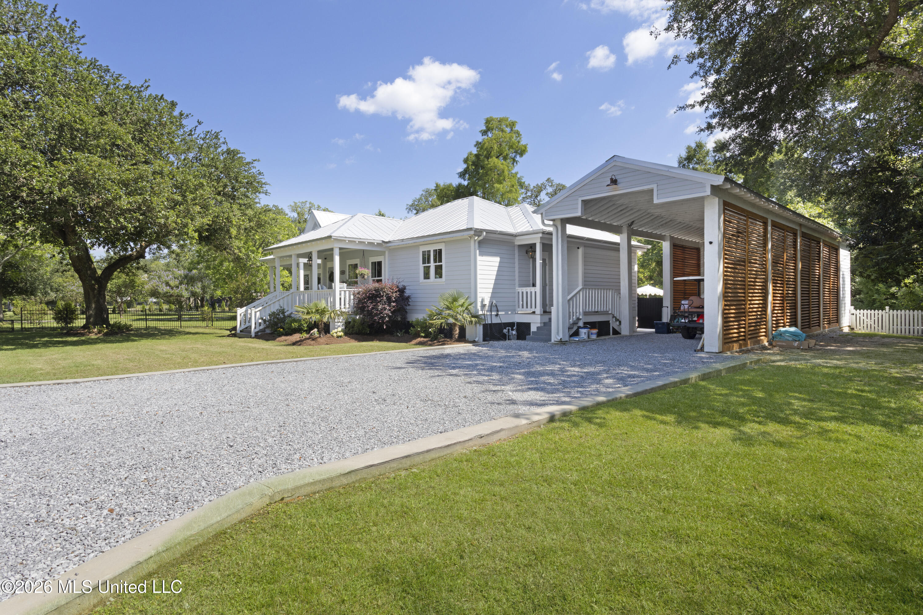 144 Saint Charles Street