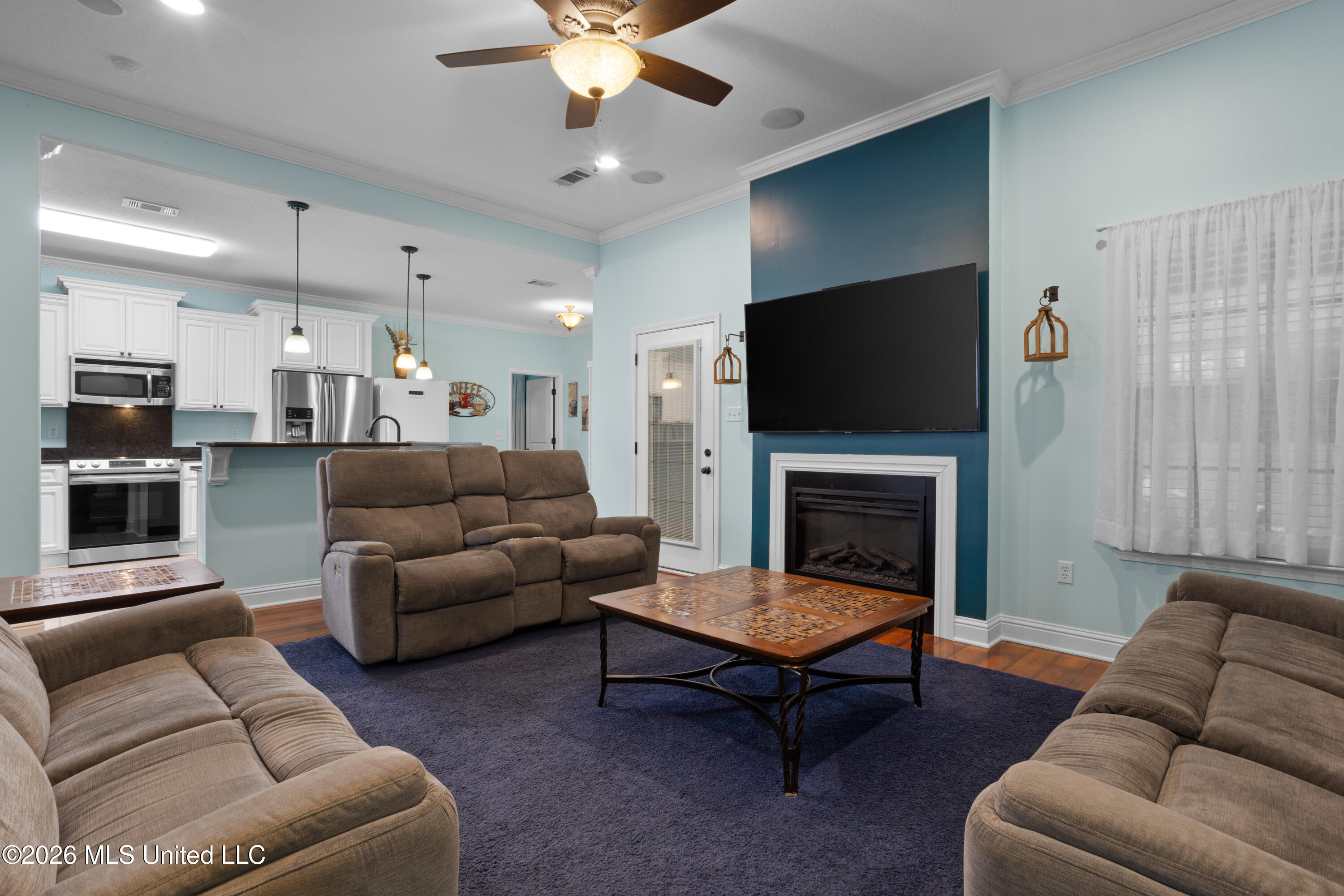 2100 Parkview Cove