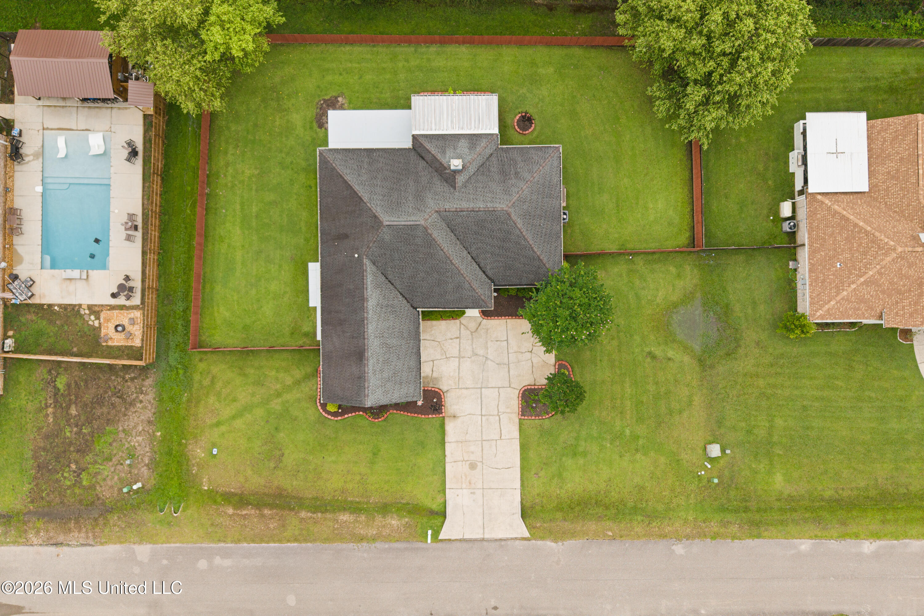 2100 Parkview Cove