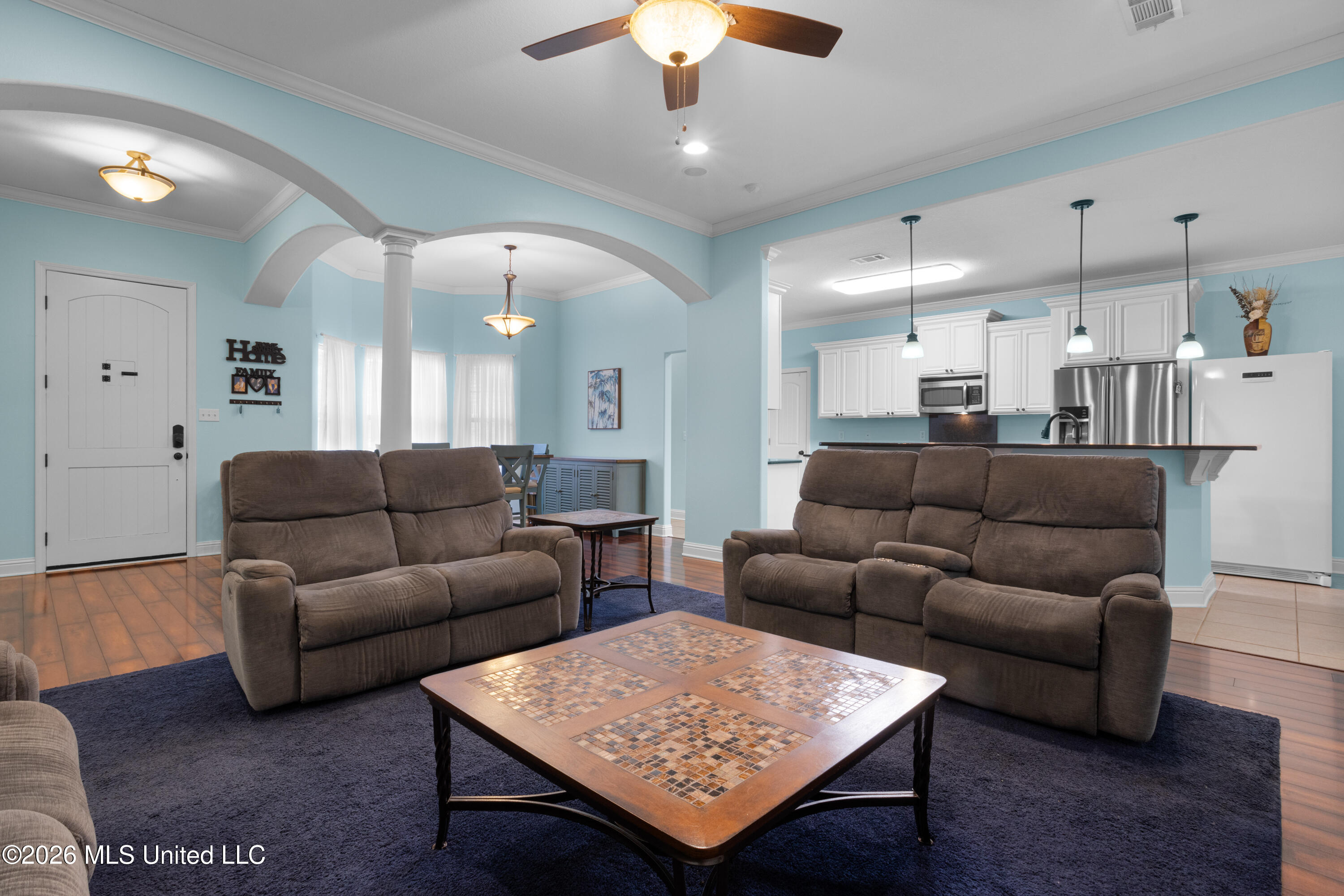 2100 Parkview Cove