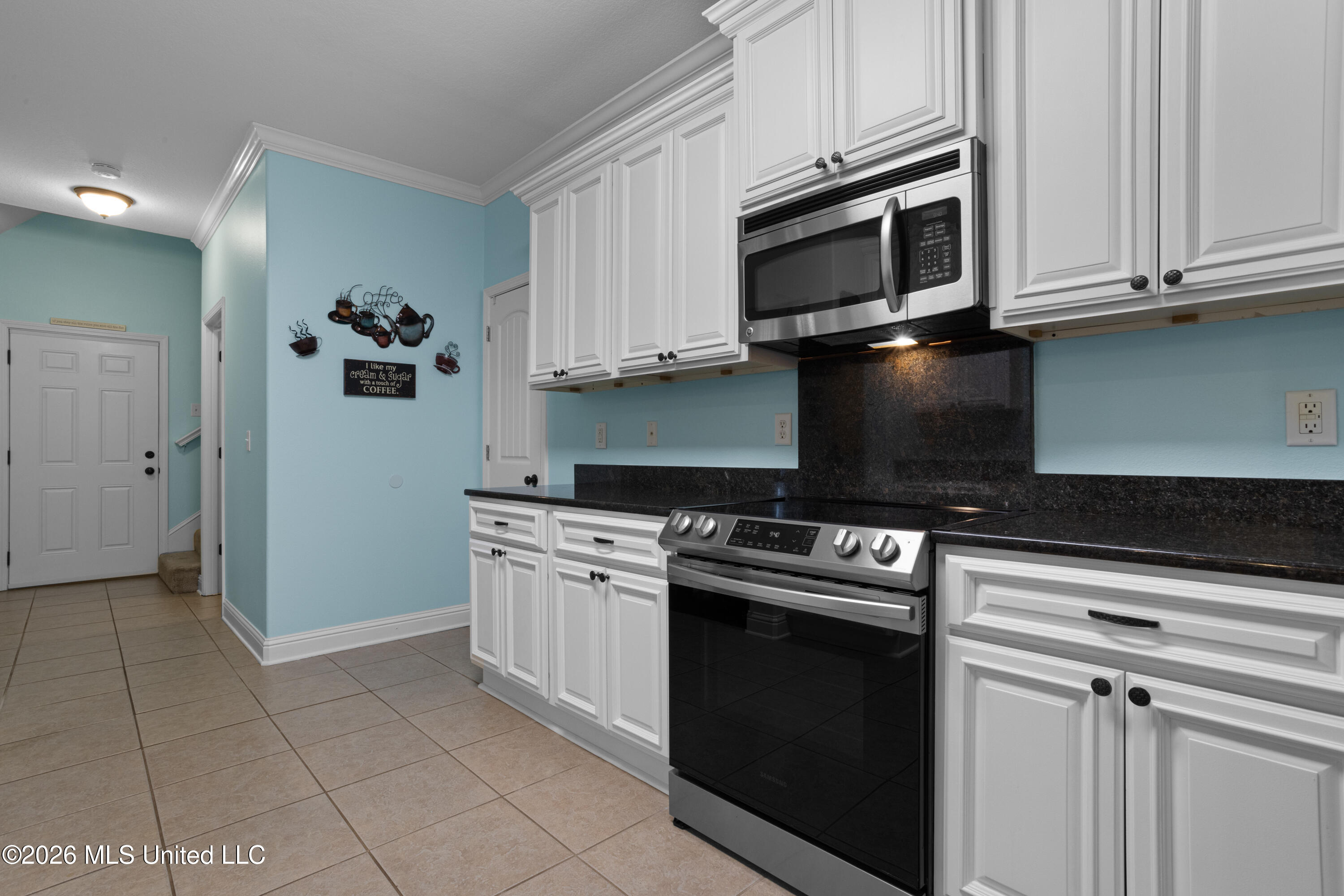 2100 Parkview Cove