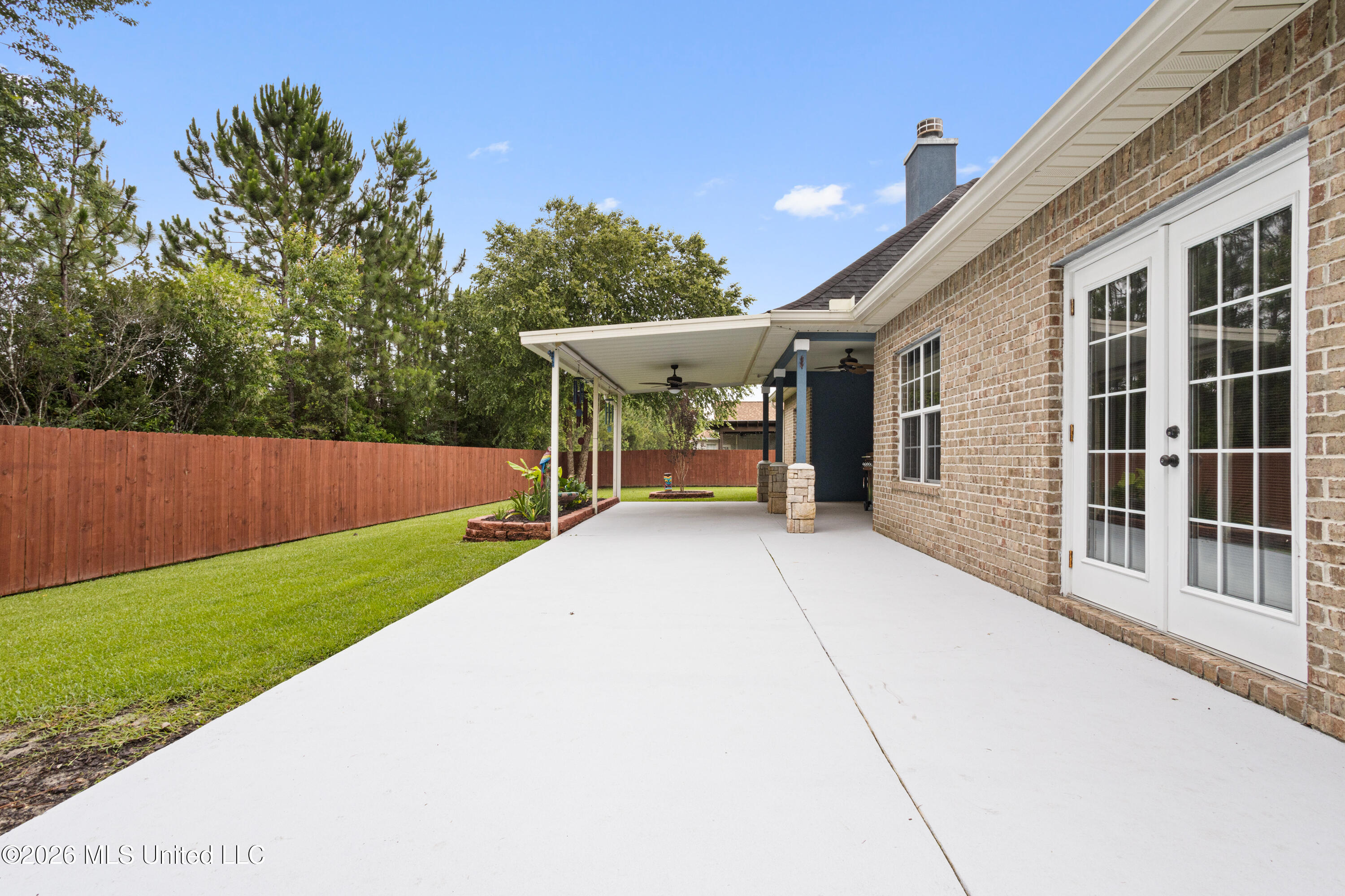 2100 Parkview Cove