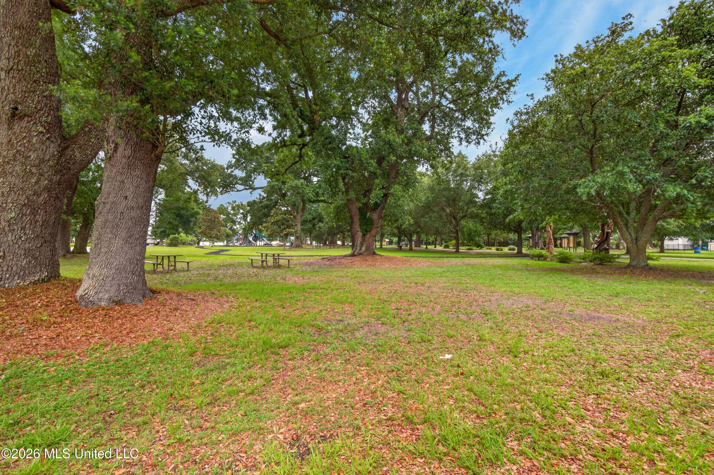 435 E Second Street