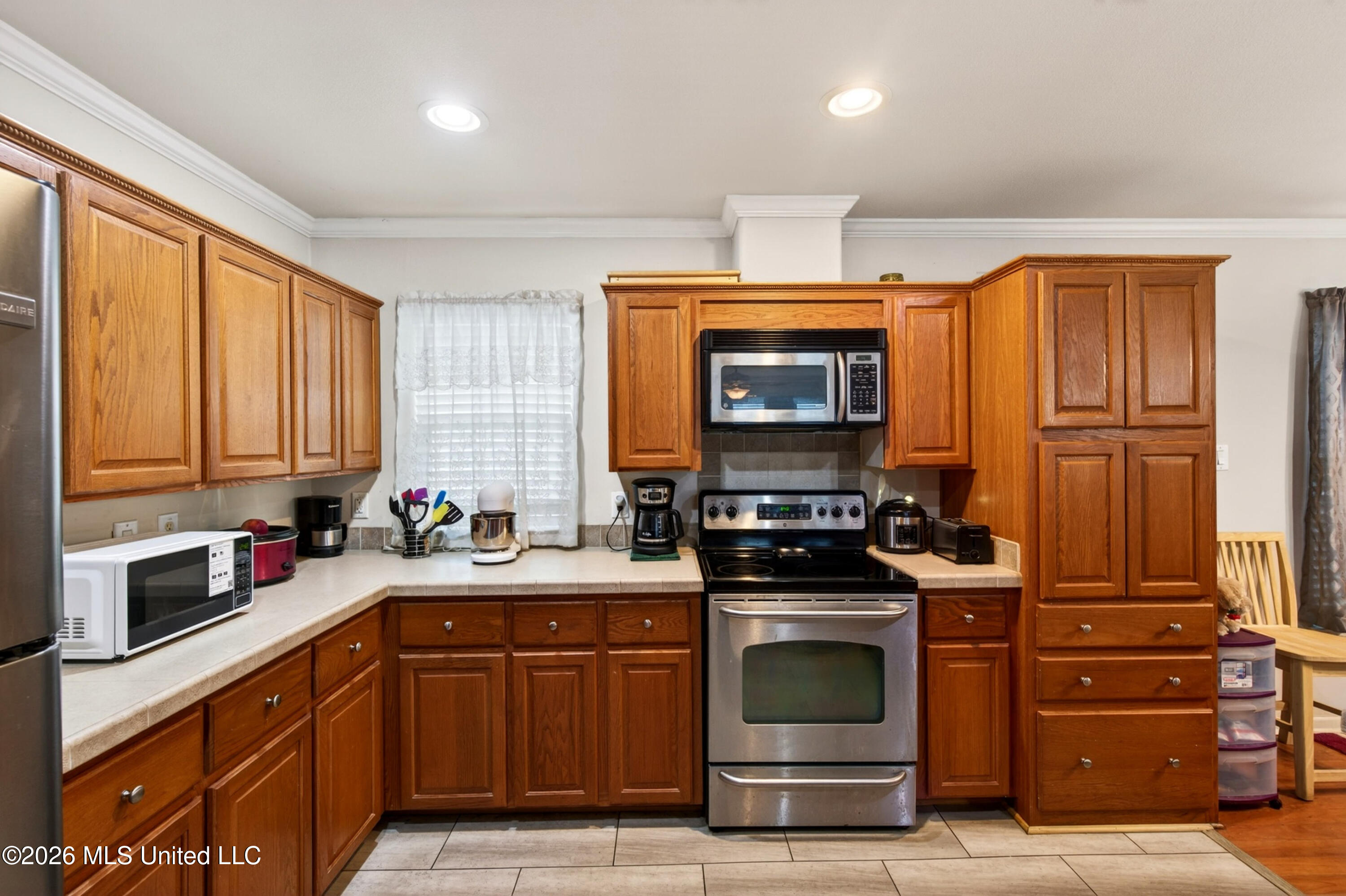 435 E Second Street