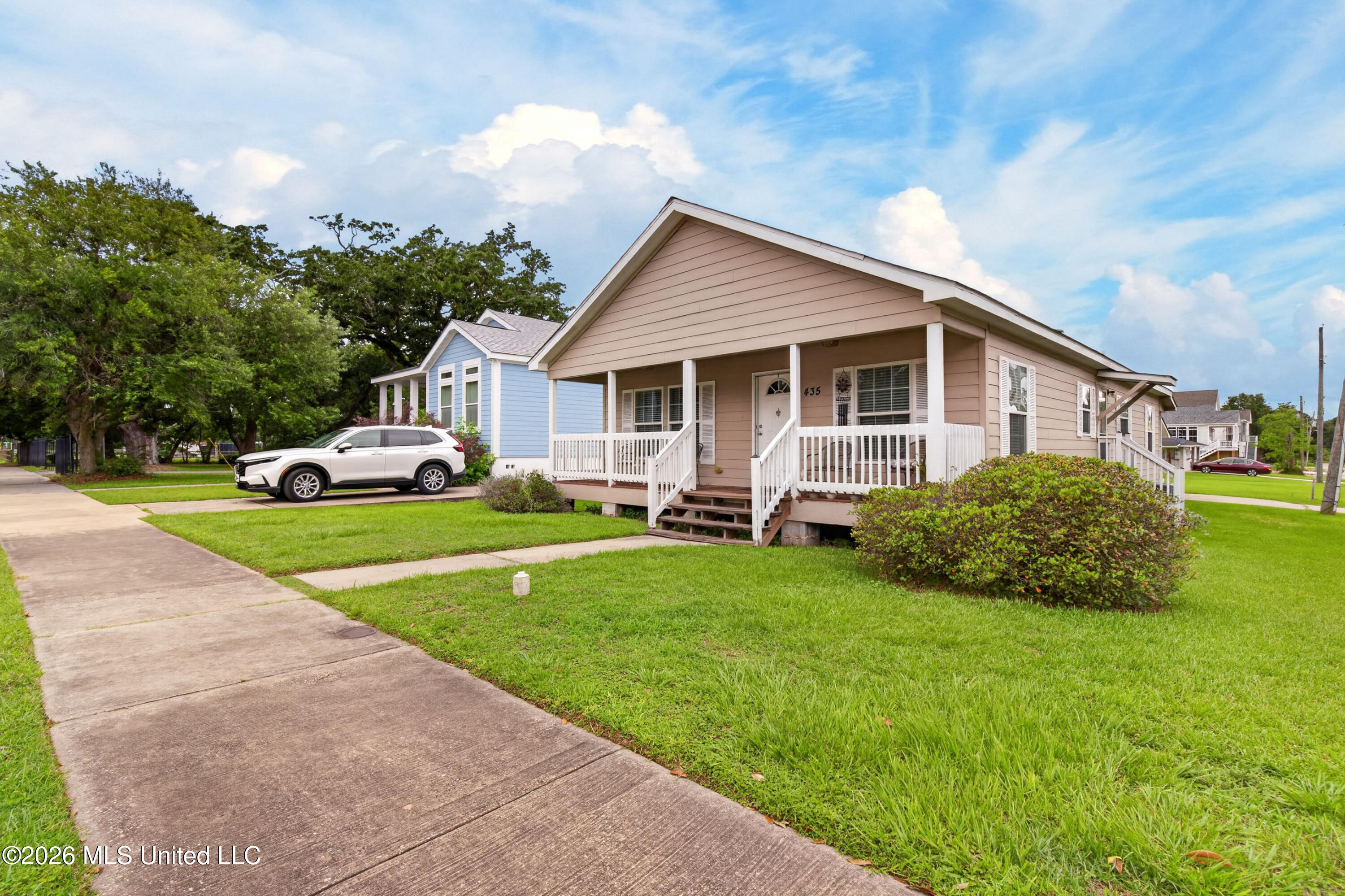 435 E Second Street