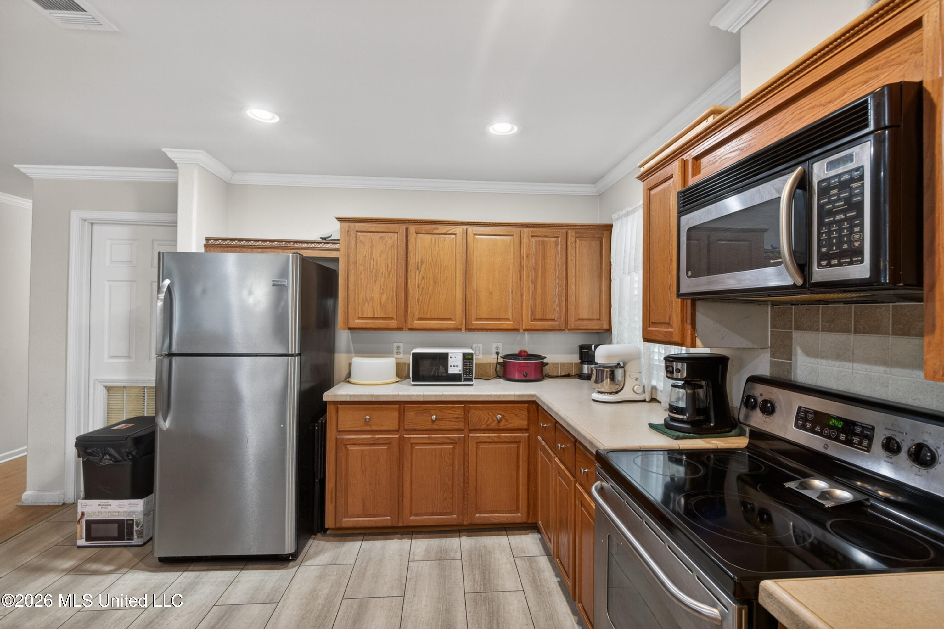 435 E Second Street