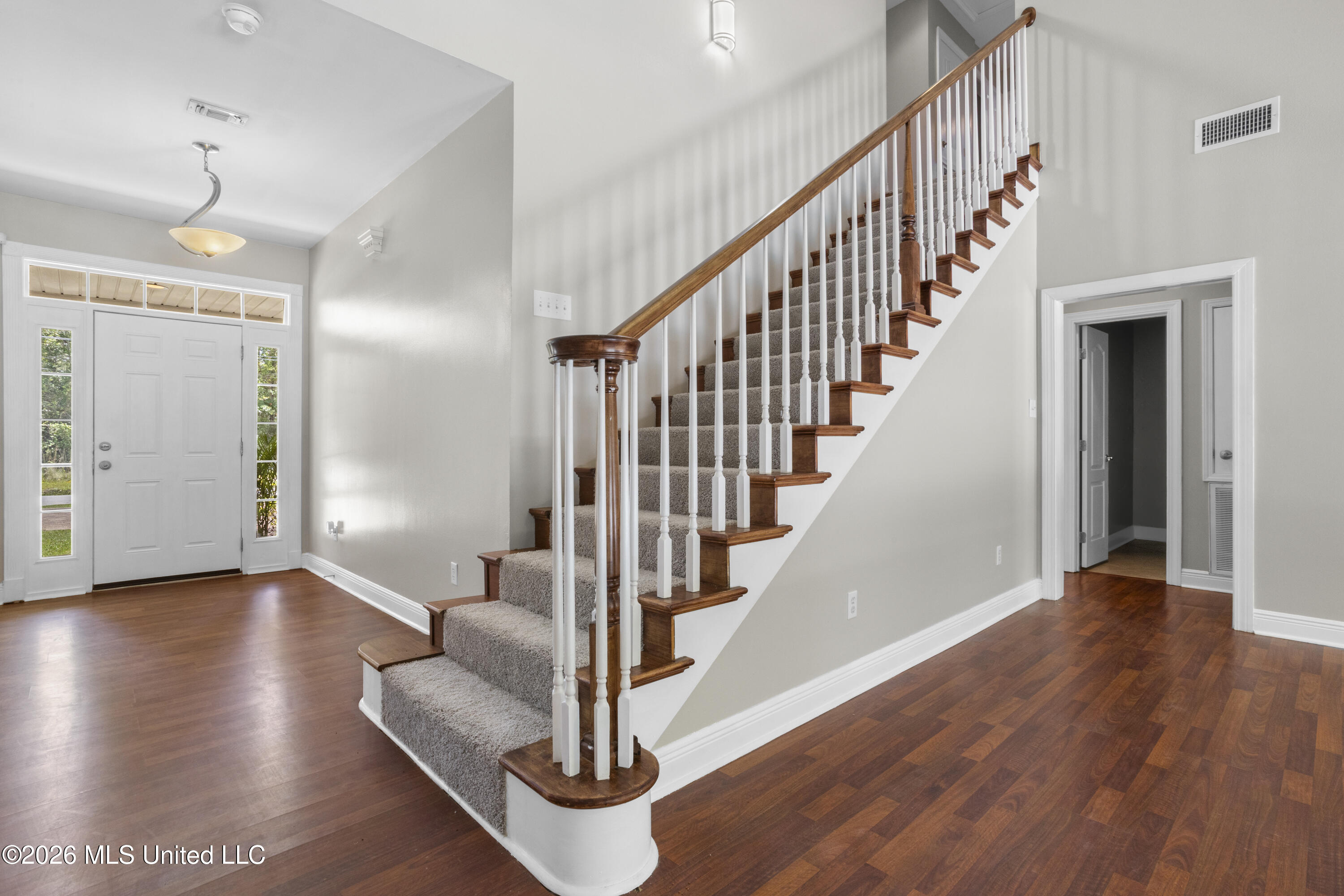 818 Rue De Lasalle Street