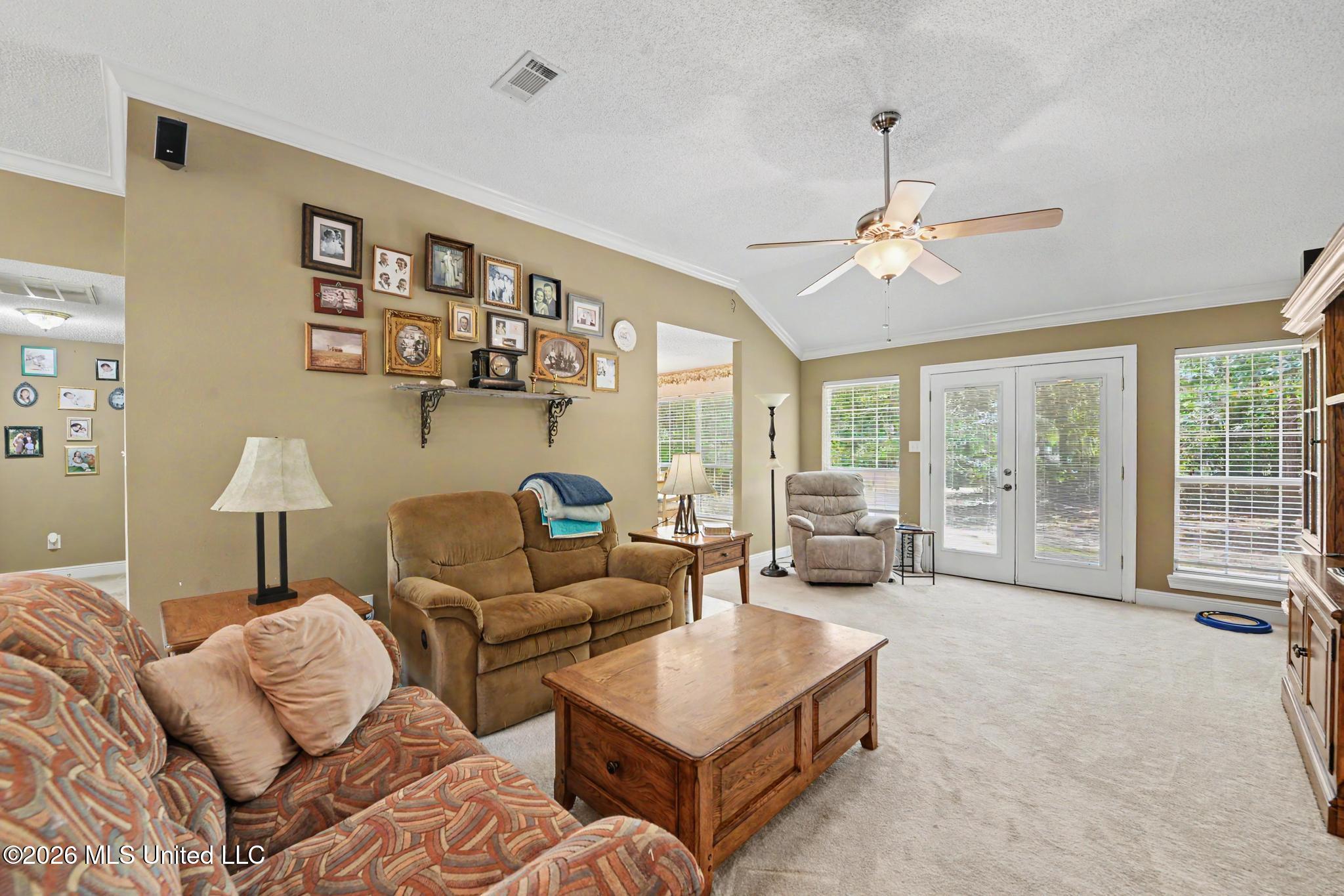 632 Kalipekona Court