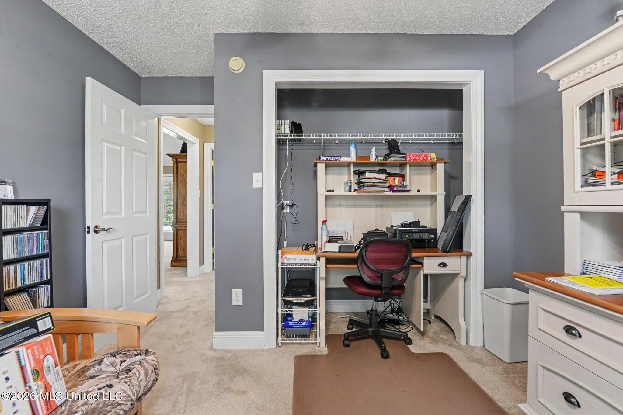 632 Kalipekona Court