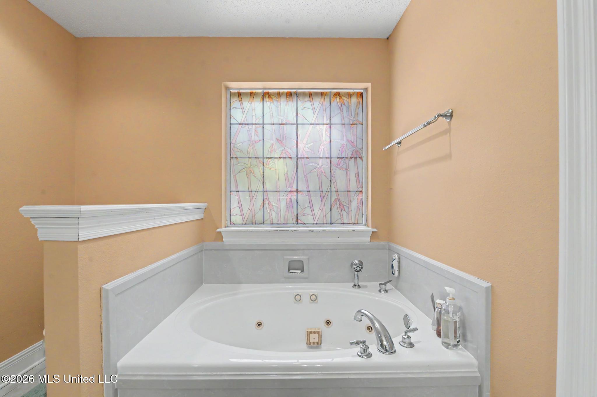 632 Kalipekona Court