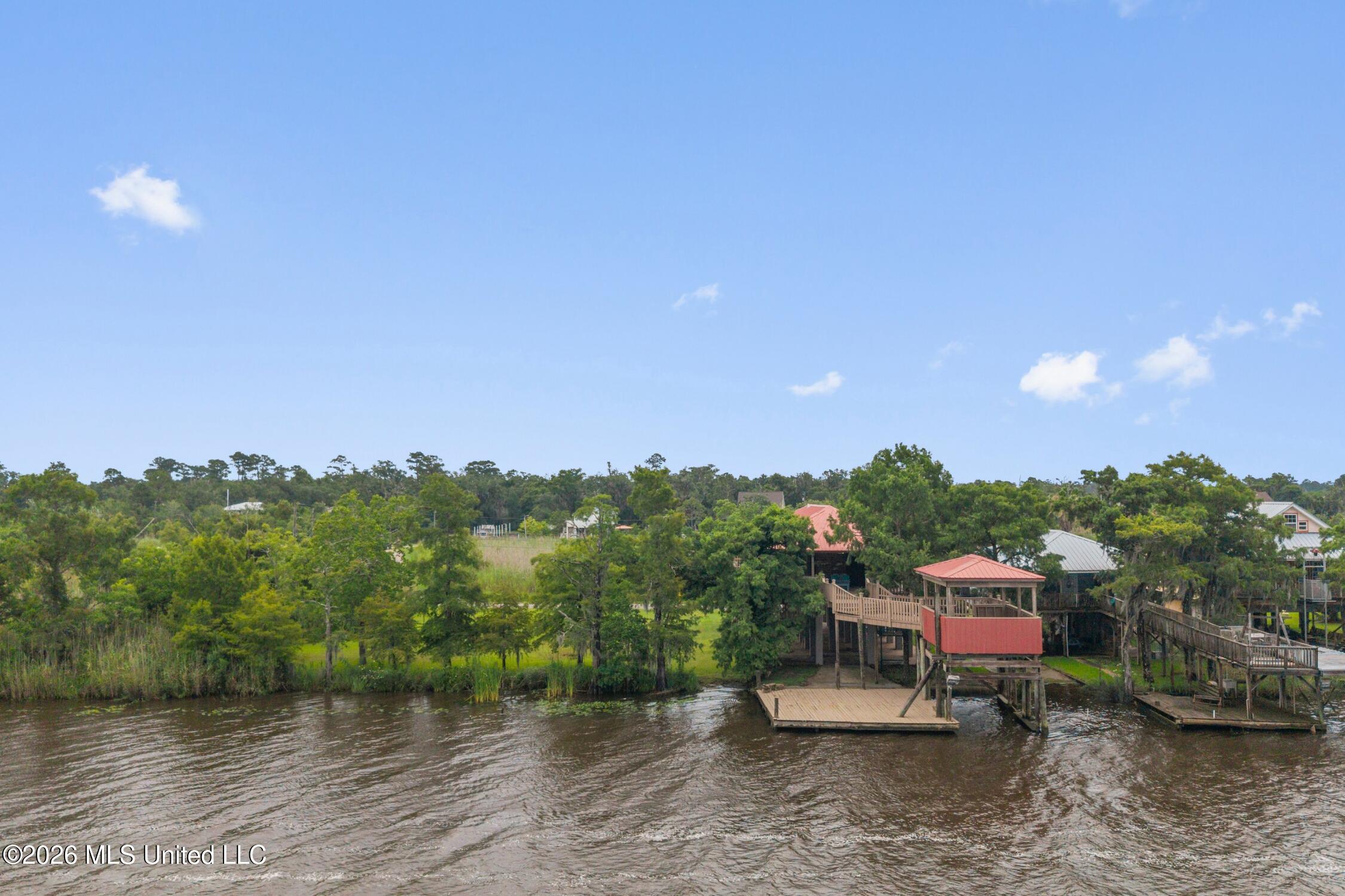 4205 Riverside Drive