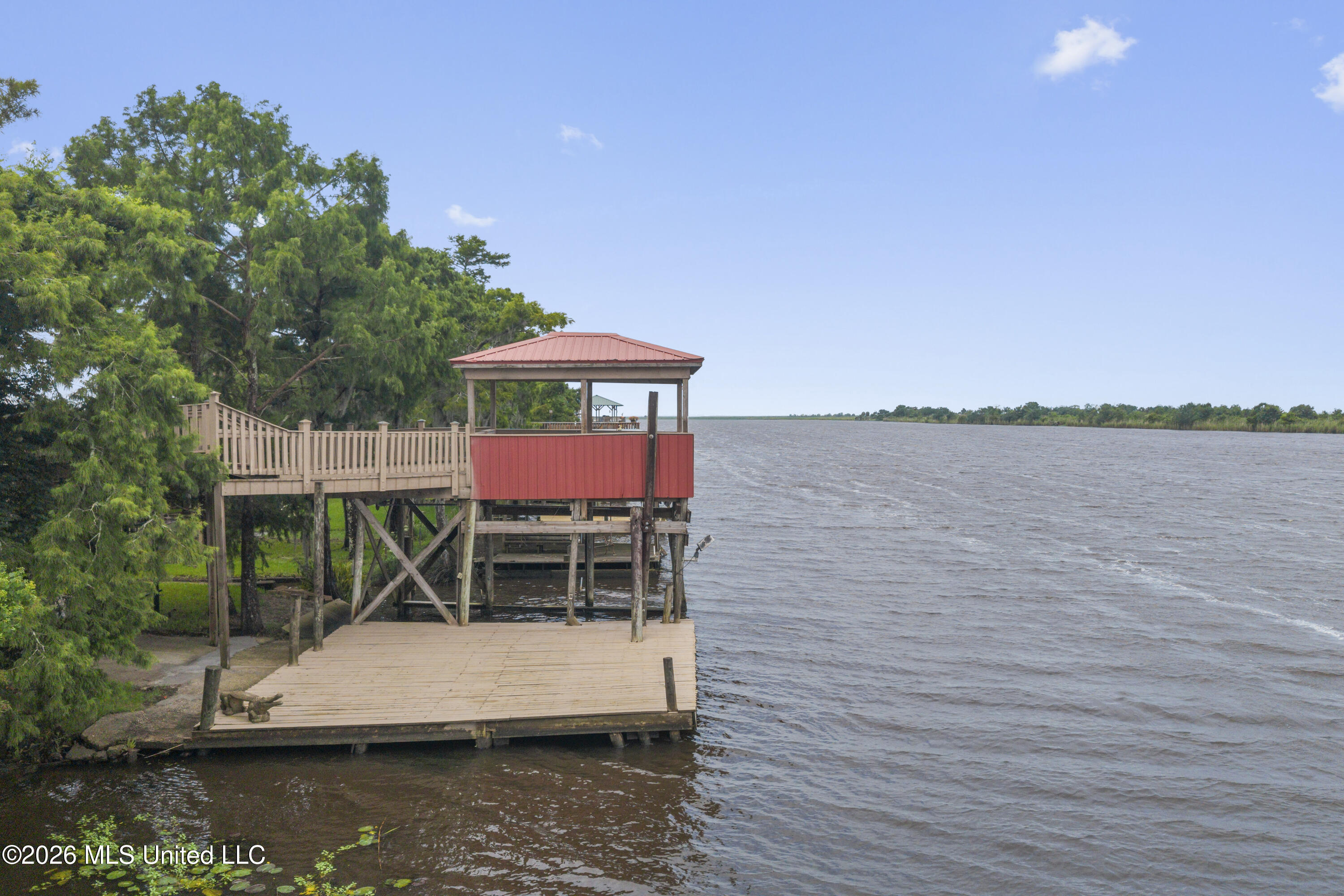 4205 Riverside Drive