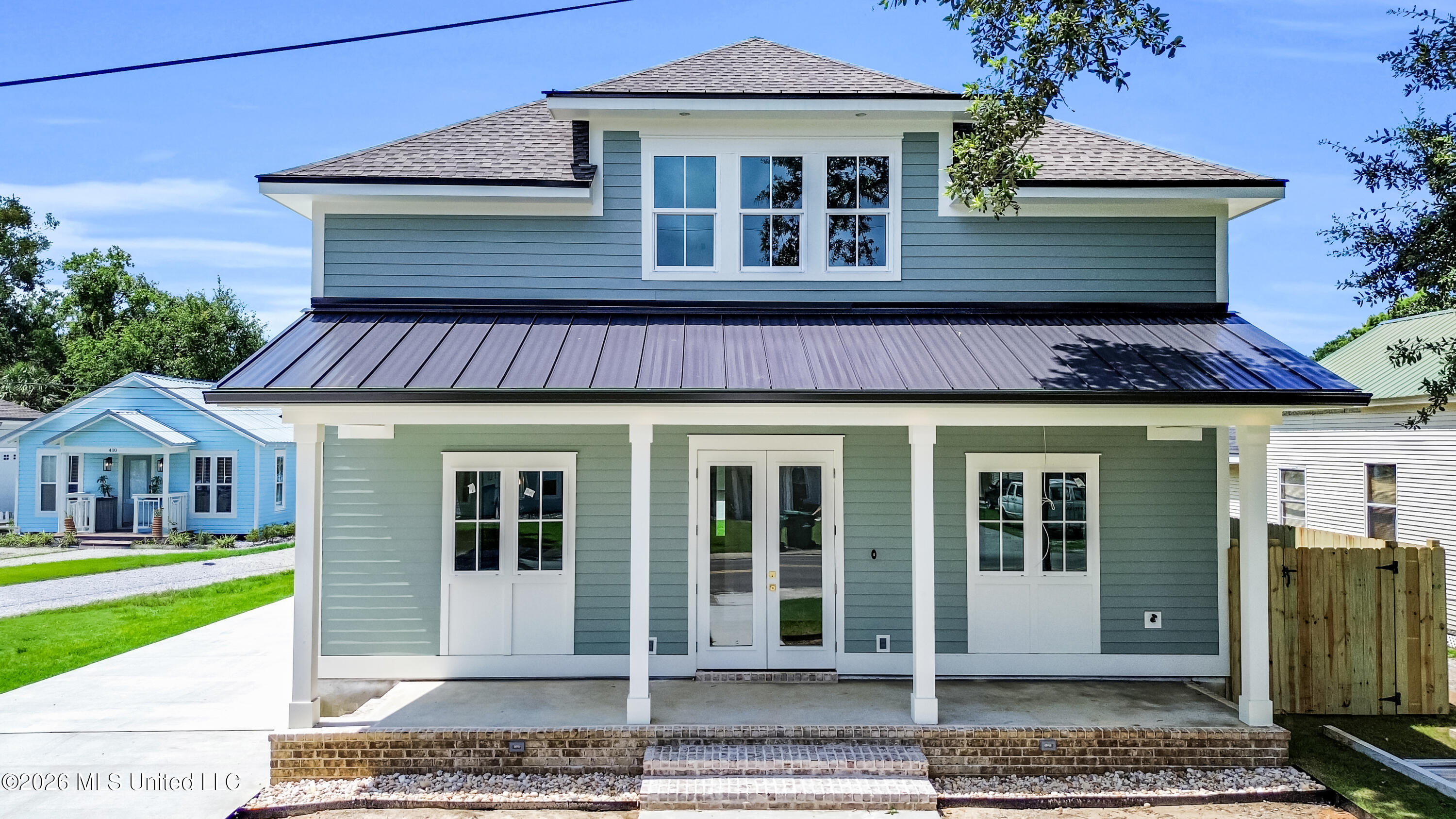 412 Main Street
