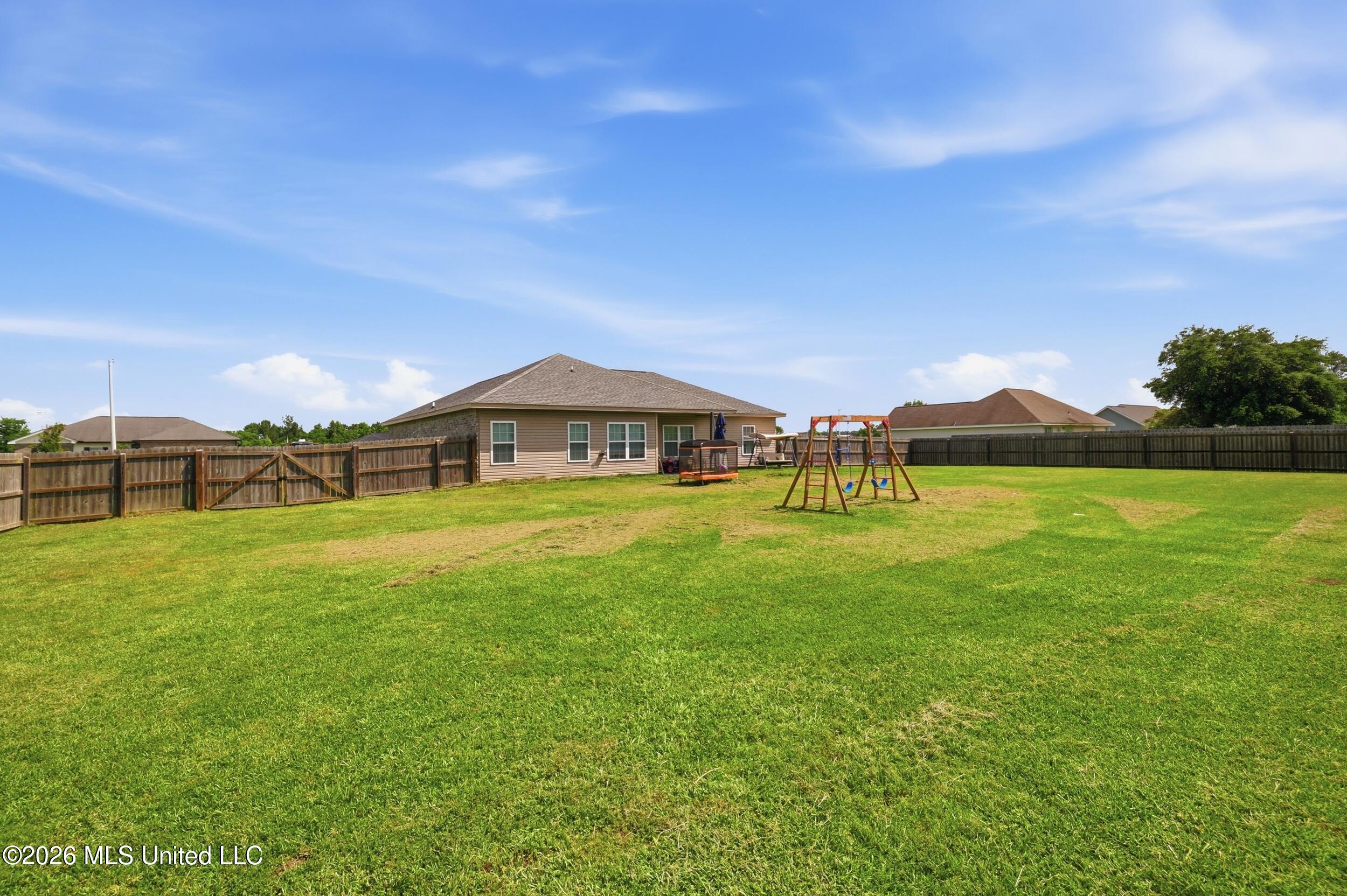 15 Meadow Path Circle