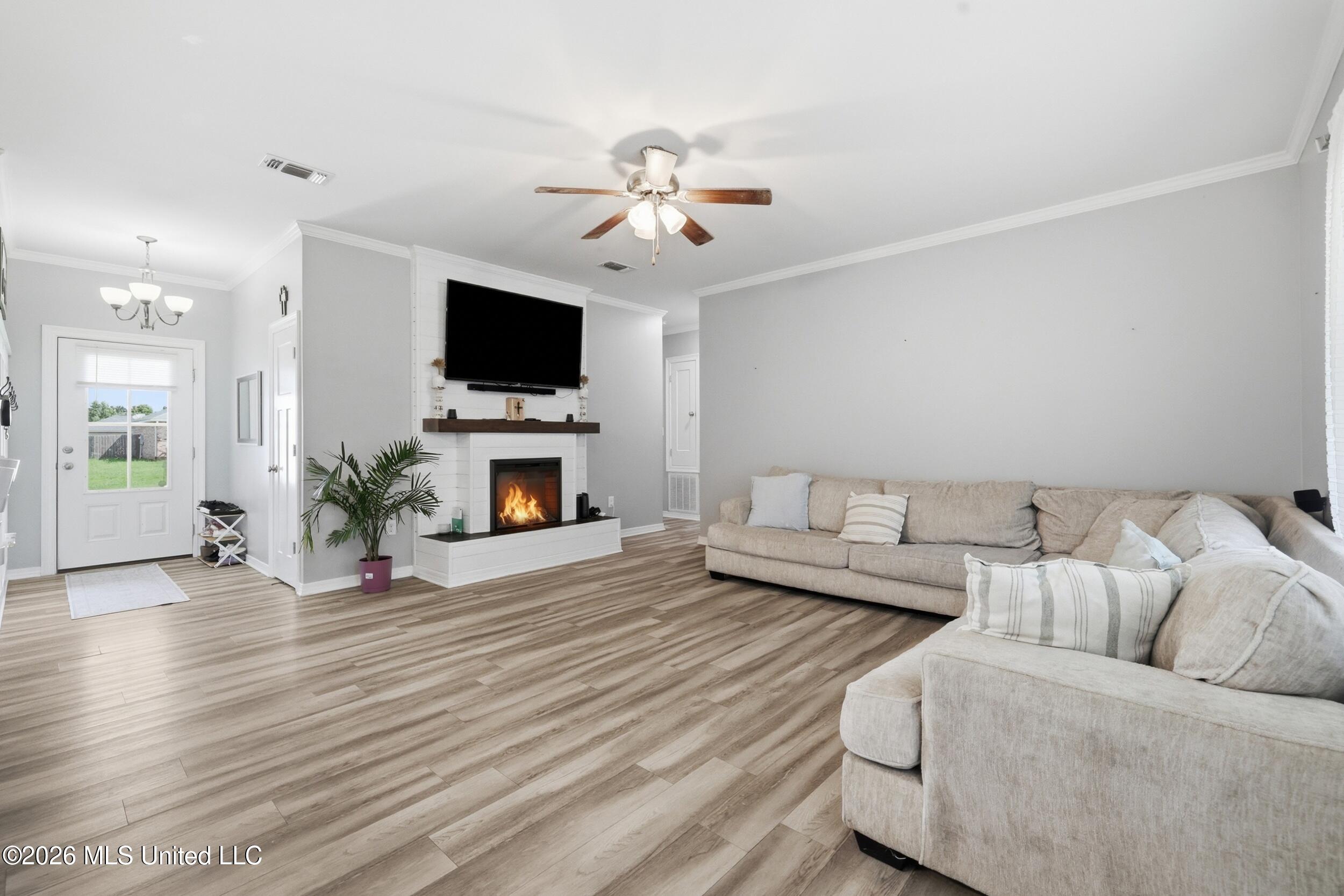 15 Meadow Path Circle